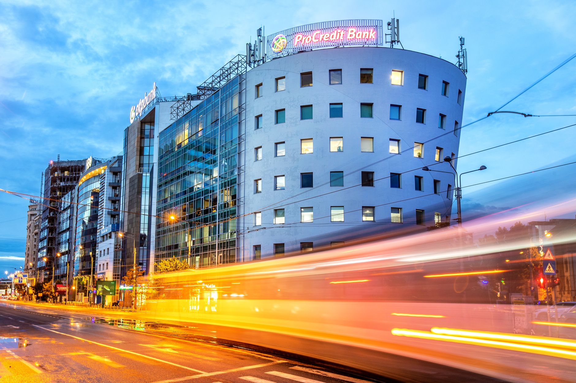 Oracle Financial Services Extends Agentic AI Platform to Corporate Banking