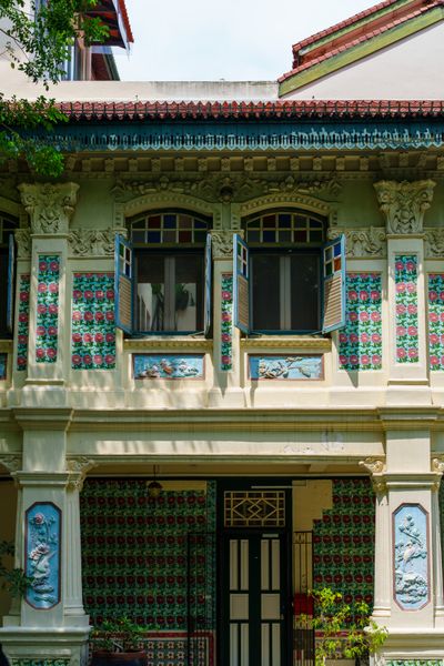 Peranakan ceramics & tiles