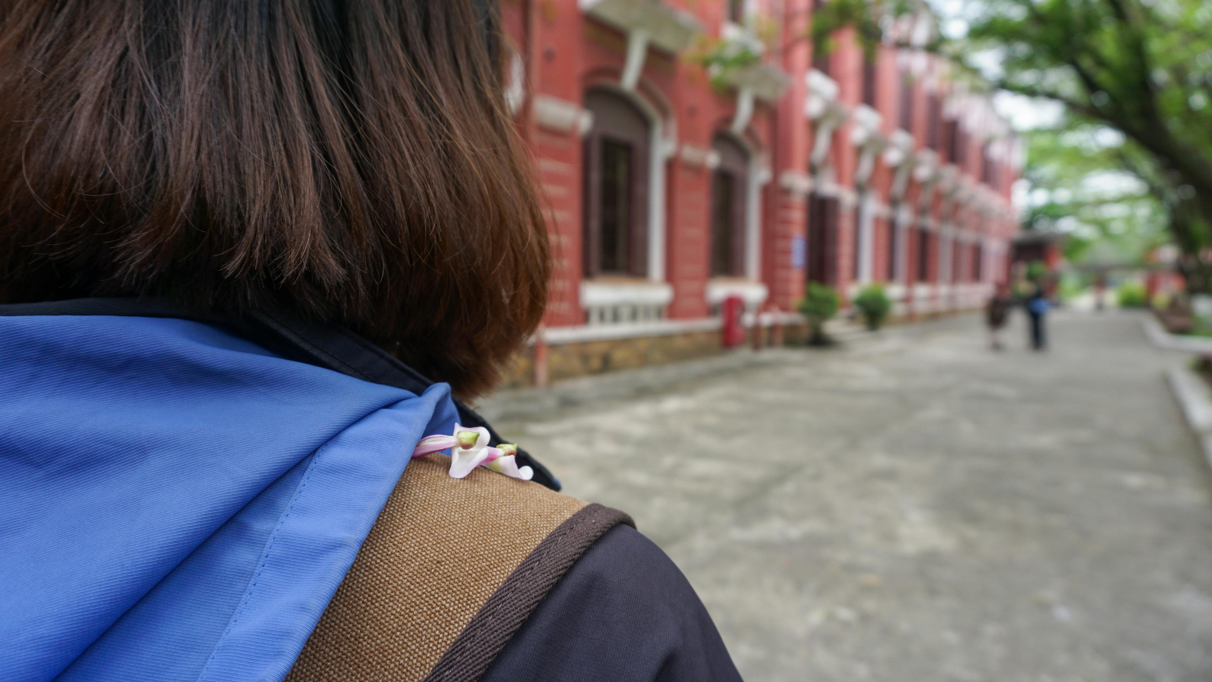 An trú trong hiện tại | Chương 03