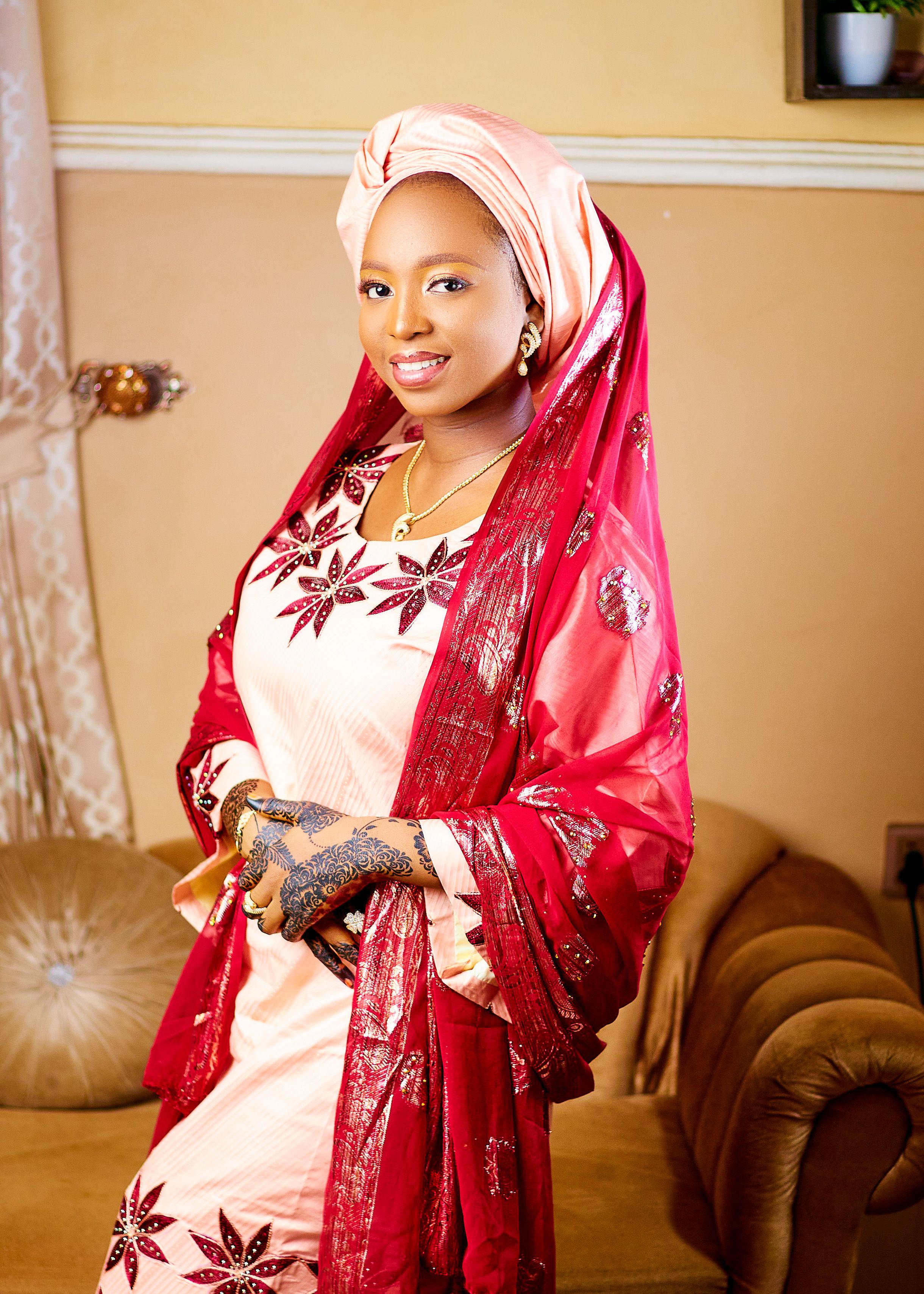 Elegant Woman in Traditional African Attire · Free Stock Photo
