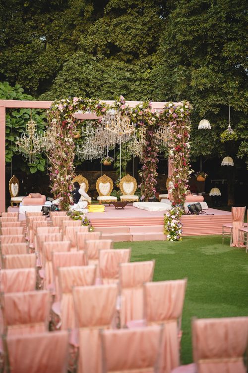 Elegant Outdoor Wedding Ceremony Setup · Free Stock Photo
