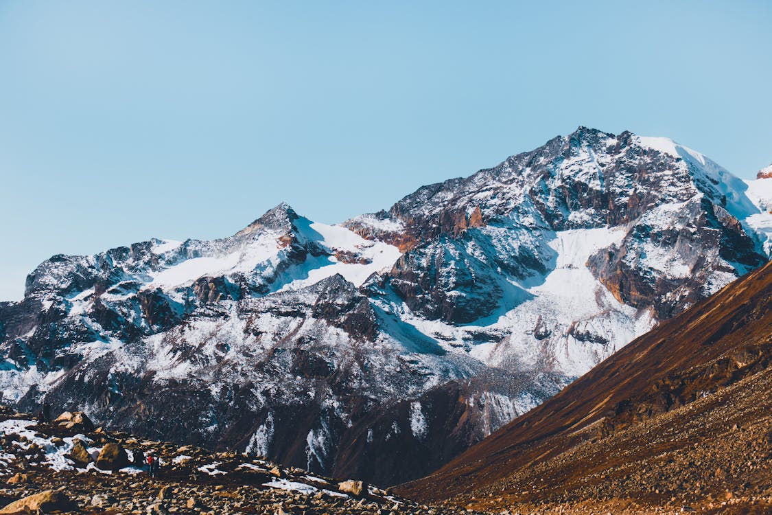 白雪覆盖的山