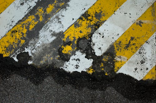 Free Black and Yellow Surface Stock Photo