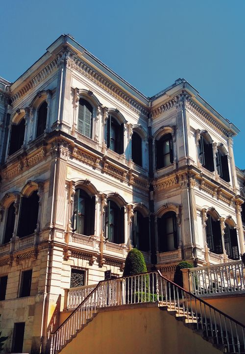 Free A beautifully ornate classical building facade in İstanbul, Türkiye. Stock Photo