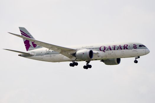Iran Closes Airspace Around Tehran Airport Amid Renewed Israeli Strikes on Lebanon