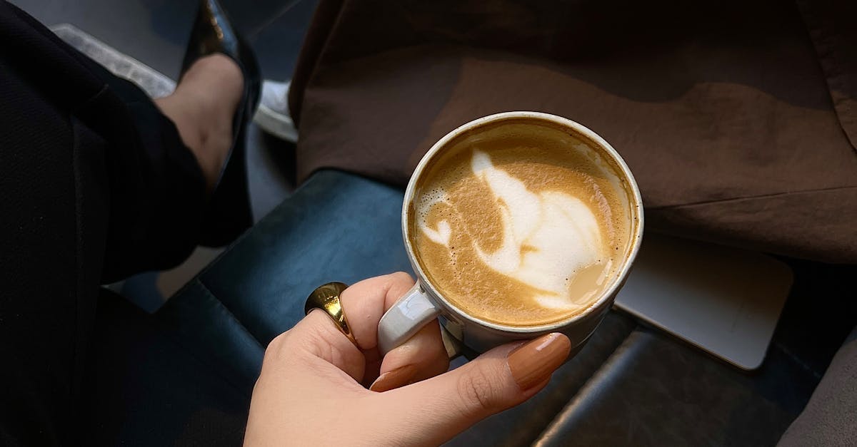 黃阿瑪的後宮生活 快閃回歸 3米高巨型氣偶空降中山 植感生活快閃店與主題咖啡廳同步登場