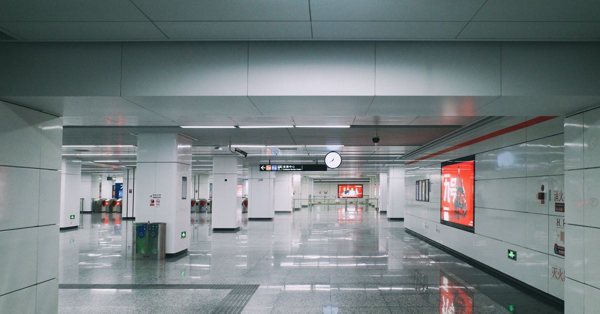 Subway Advertisements Improve with White Space Design