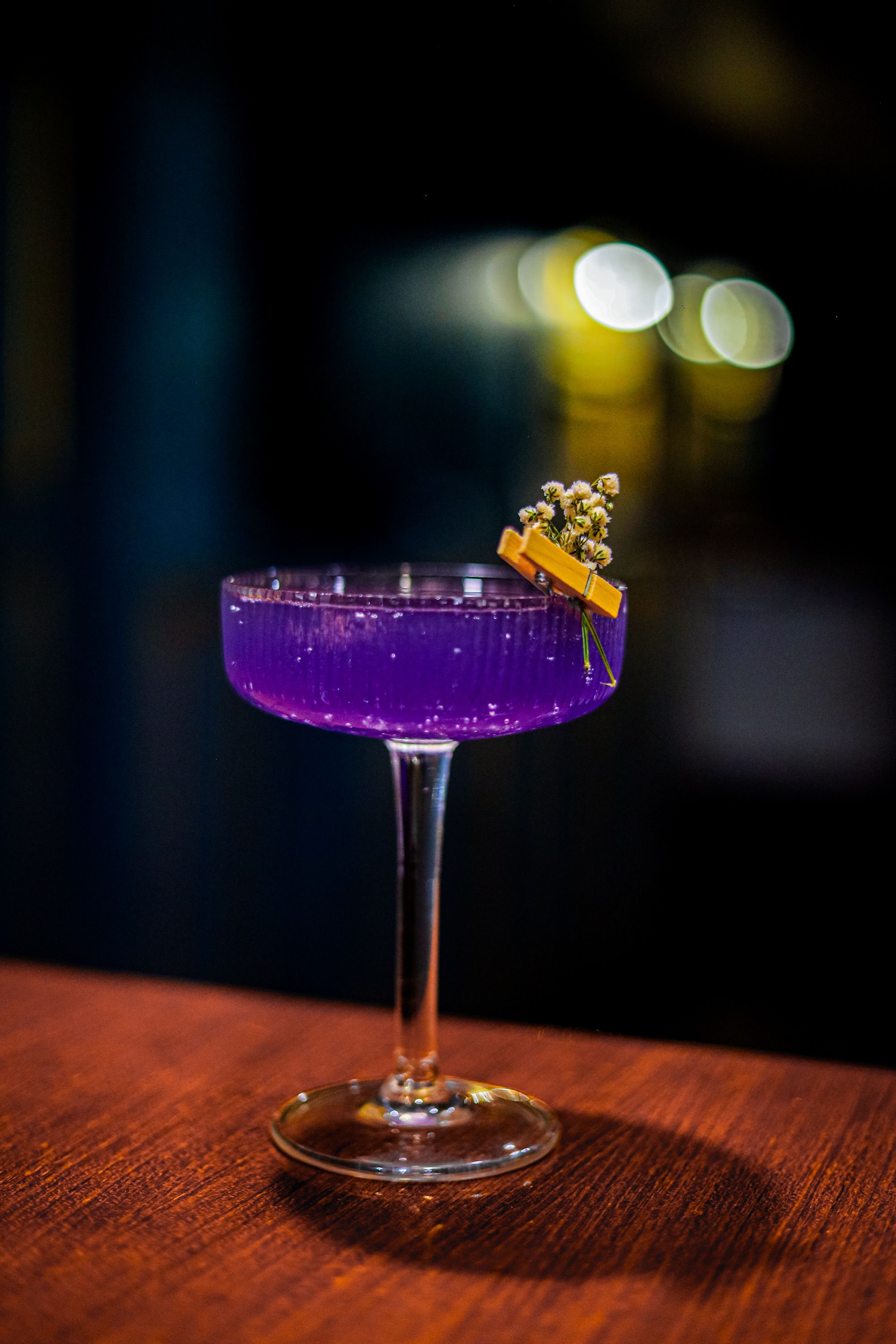 Aviation cocktail i coupéglas