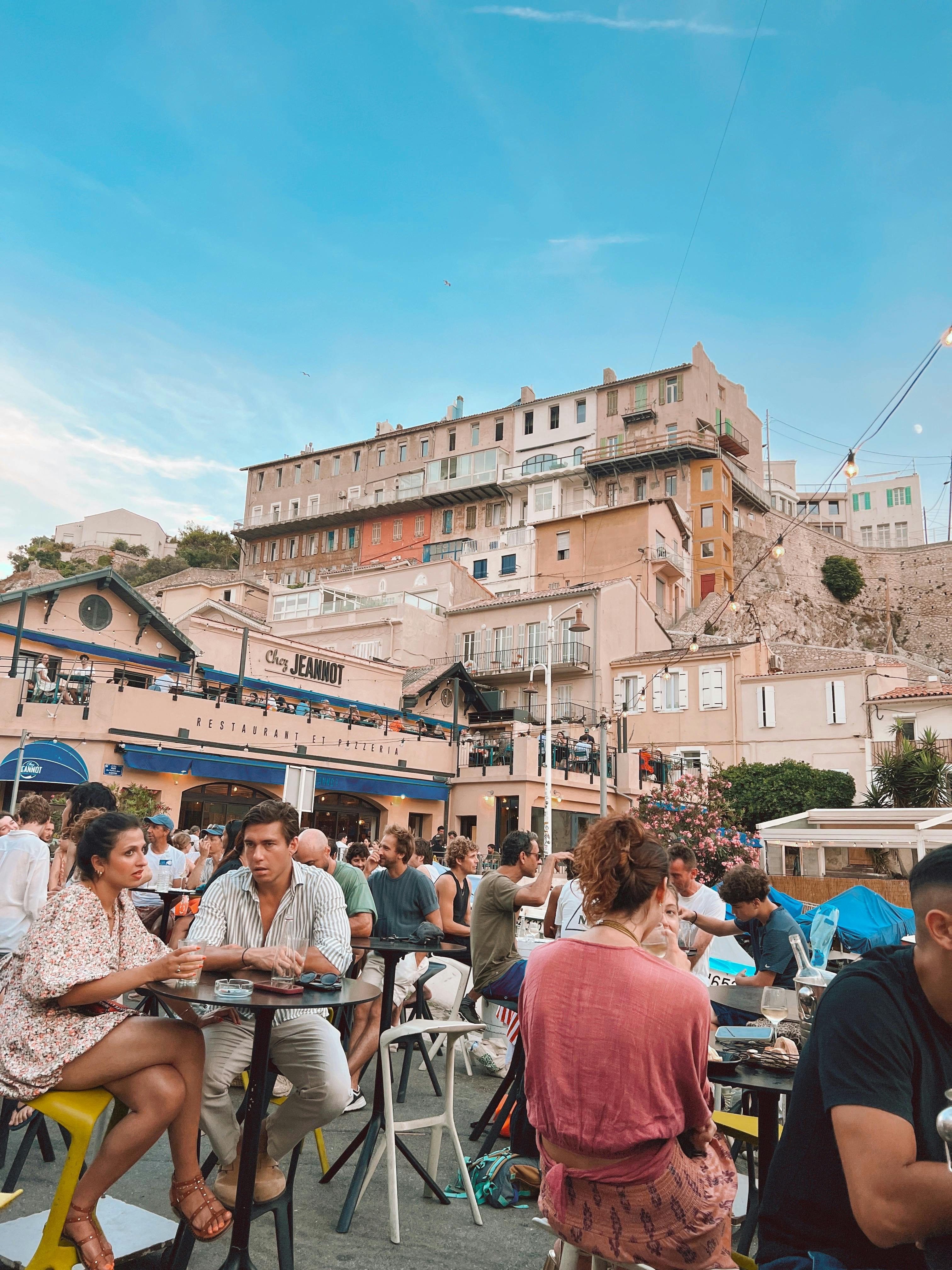 Hinge's $200K French Gamble: Community Aid or Brand Play?
