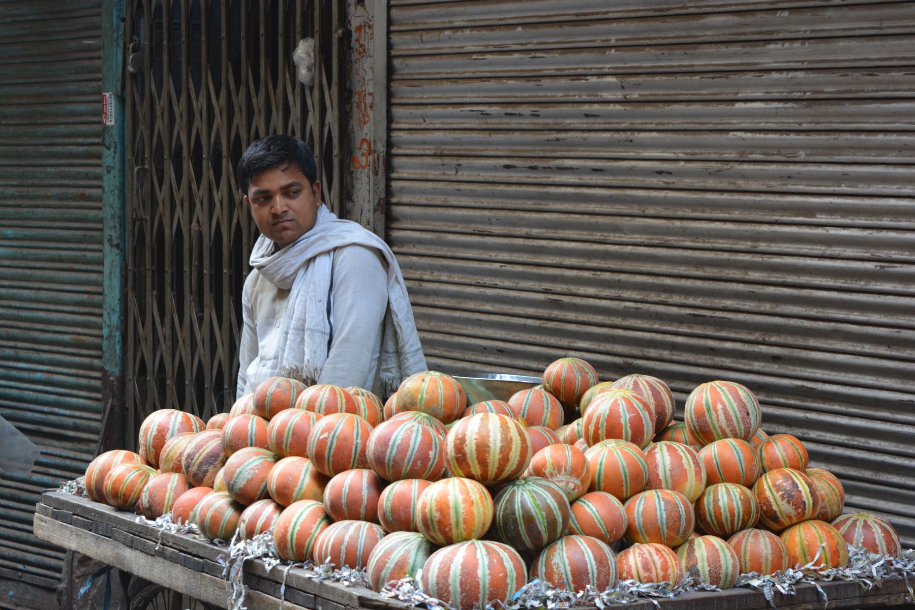 Old Delhi Metro Stations With Luggage: A Practical Guide