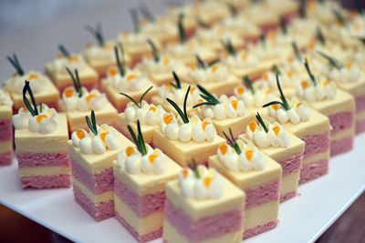 Mini cream cakes with icing by lee c on Pexels