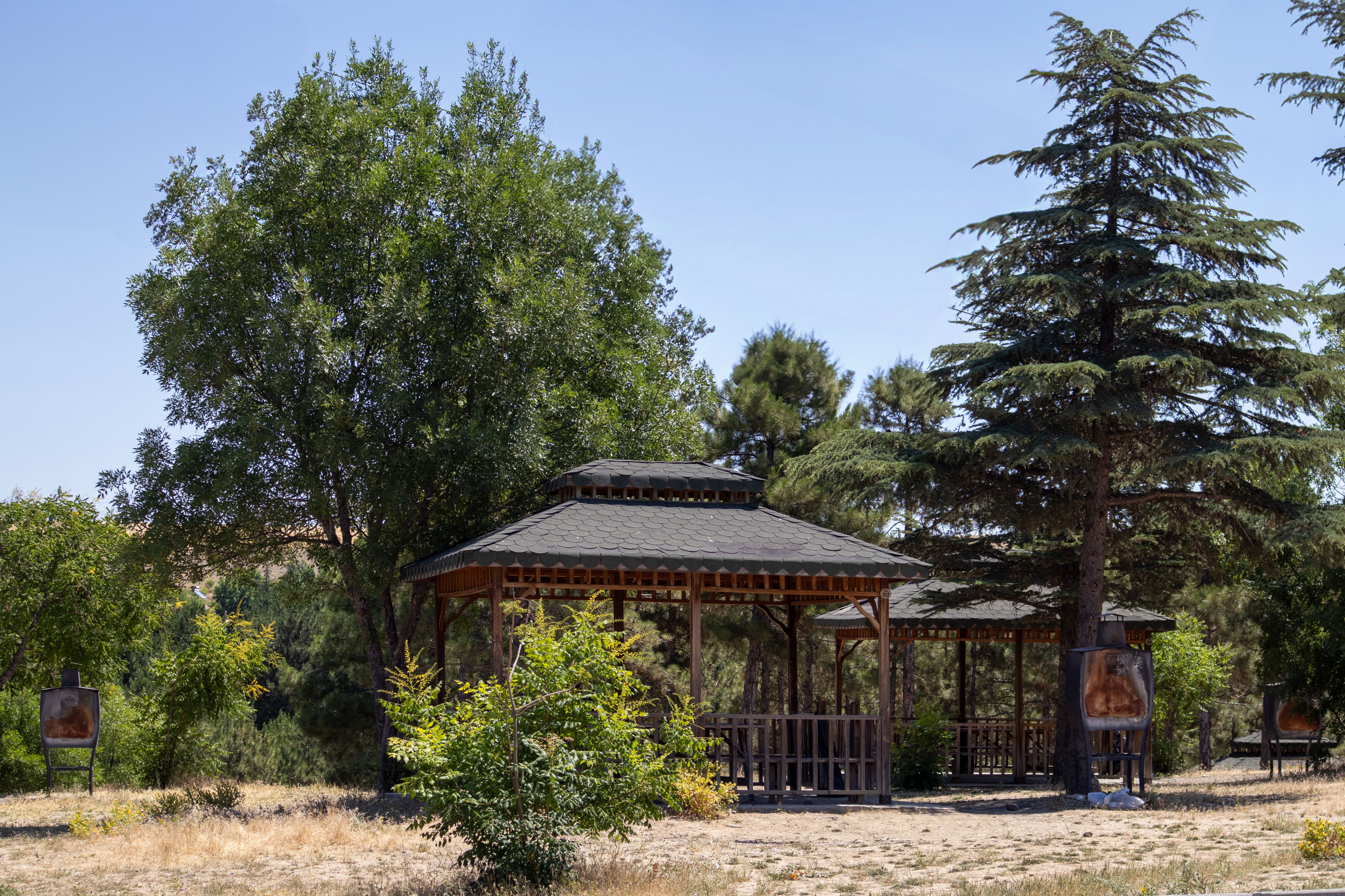 Iranian general's relatives lived lavish L.A. lifestyle while promoting 'Iranian regime propaganda' — Photo by Zülfü Demir📸 