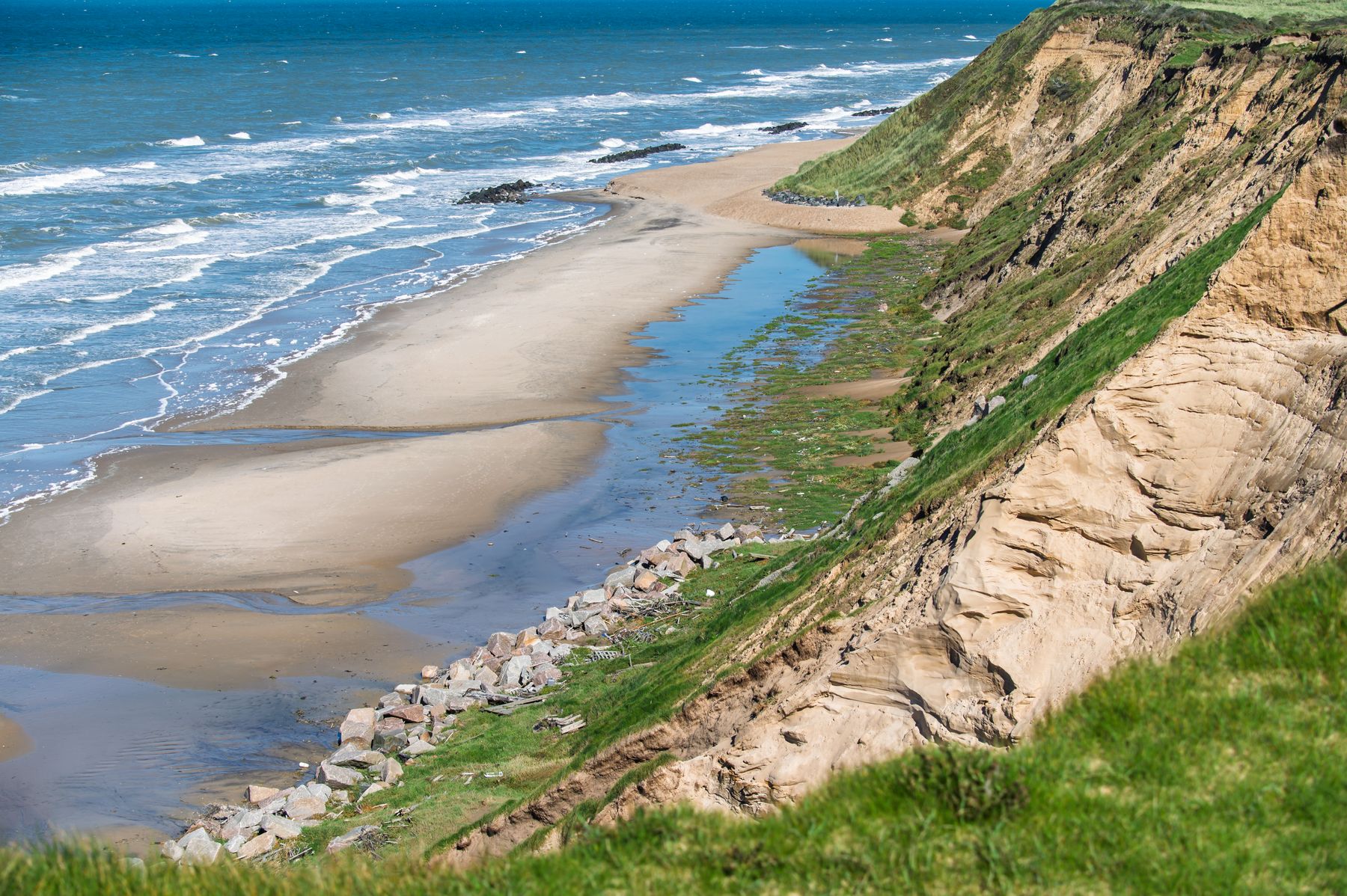 Whitby in September 2026: Where to Stay for Coastal Views and Quiet Beaches