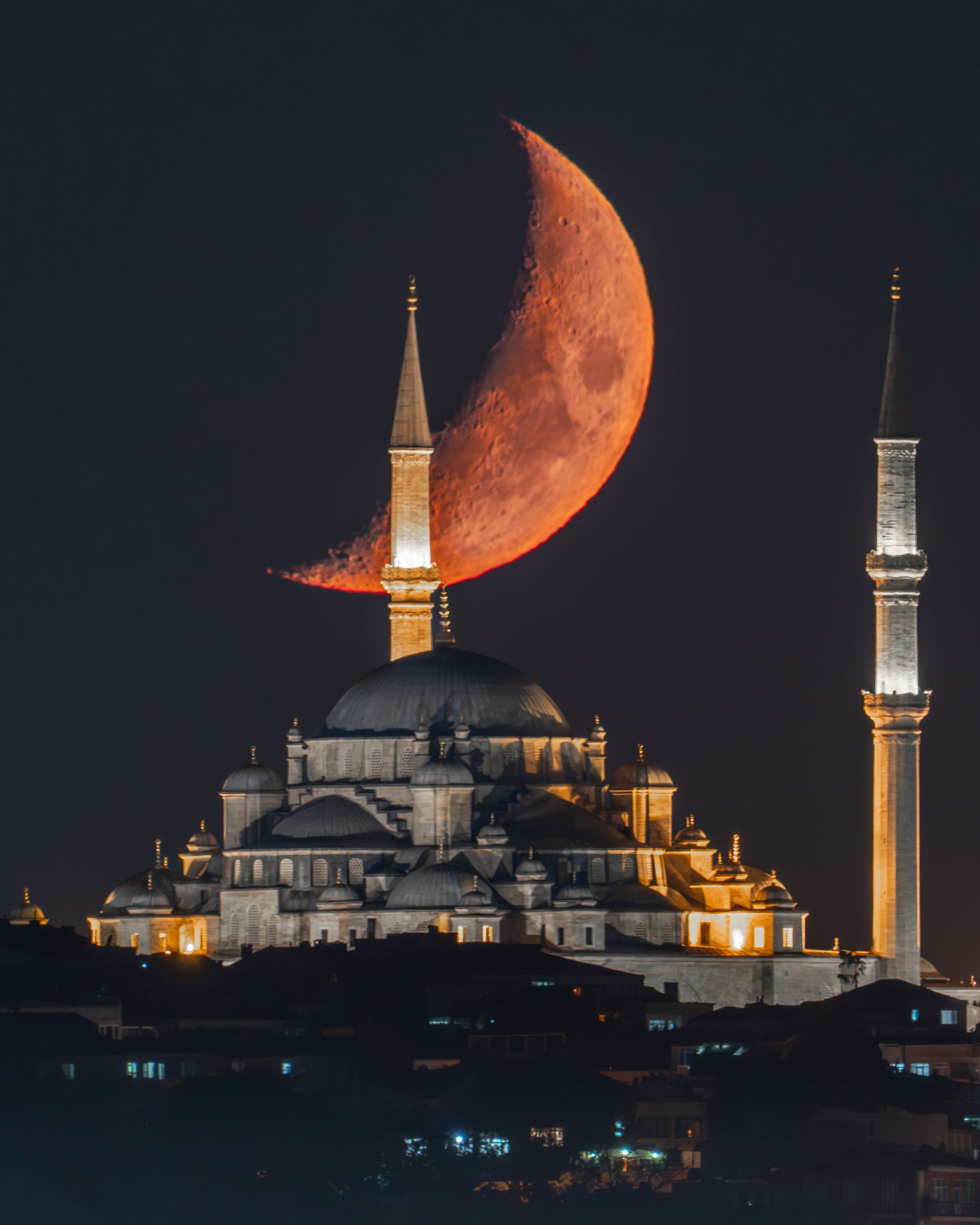 Majestic Mosque with Crescent Moon at Night · Free Stock Photo