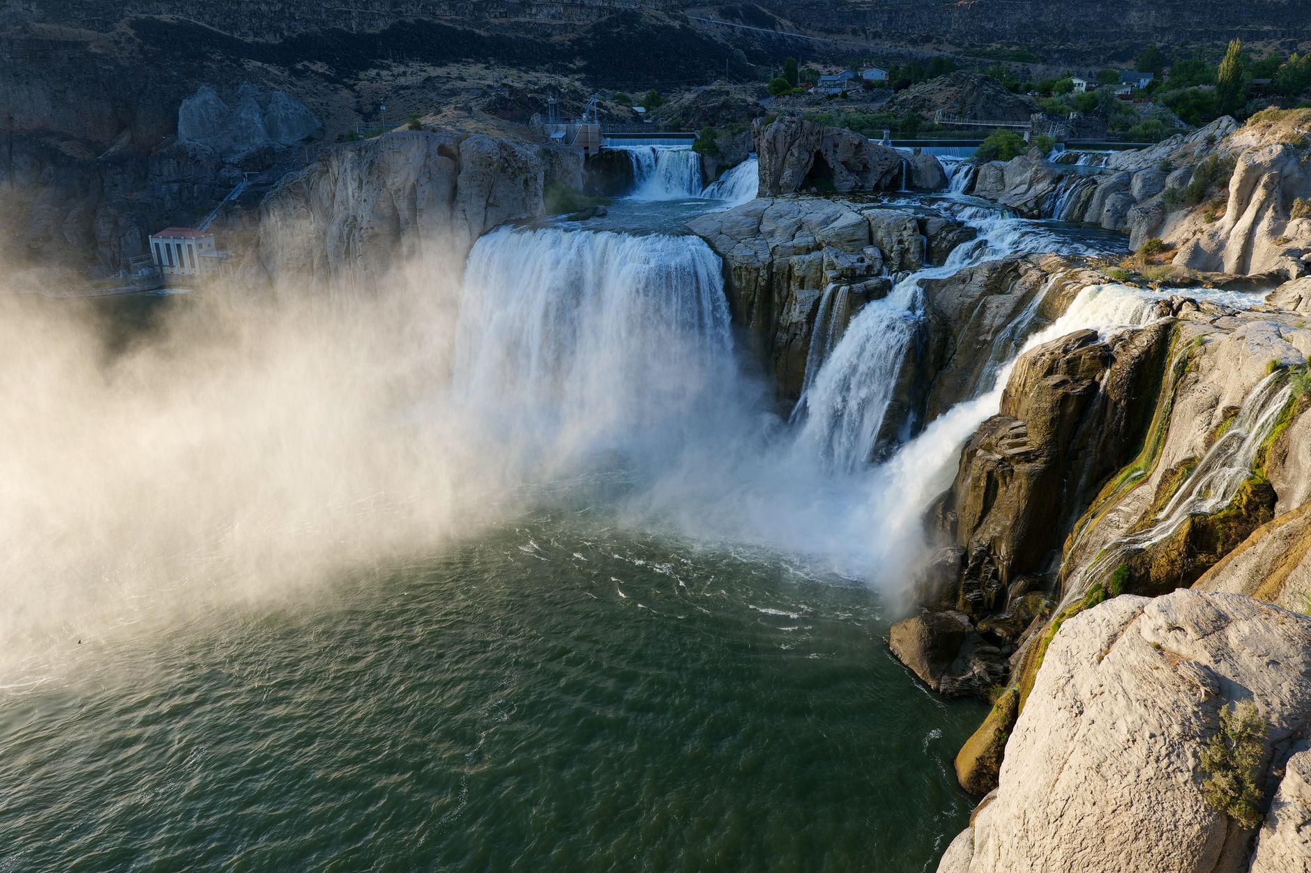 Breathtaking view of Shoshone Falls cascading in Twin Falls, Idaho, USA.