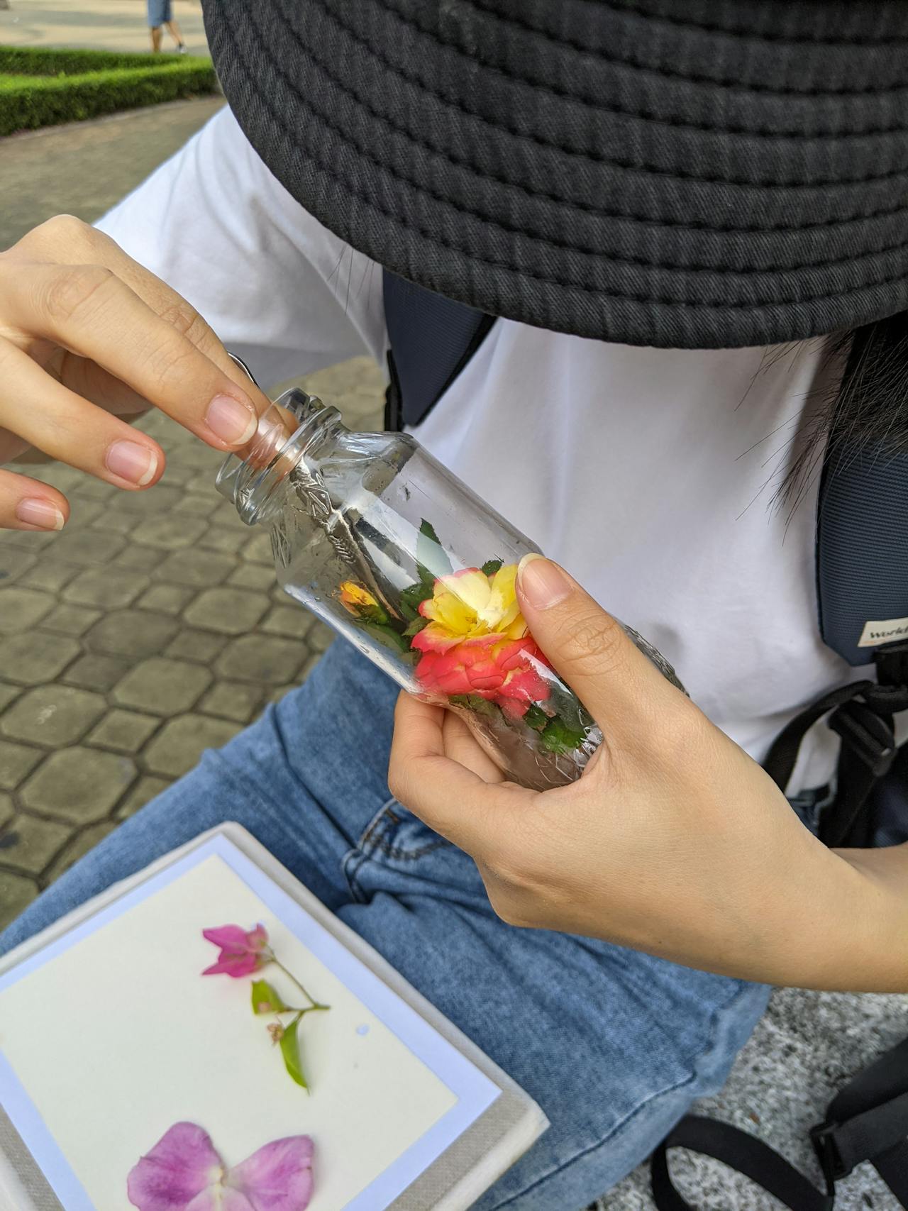 Trăng phố buổi sớm