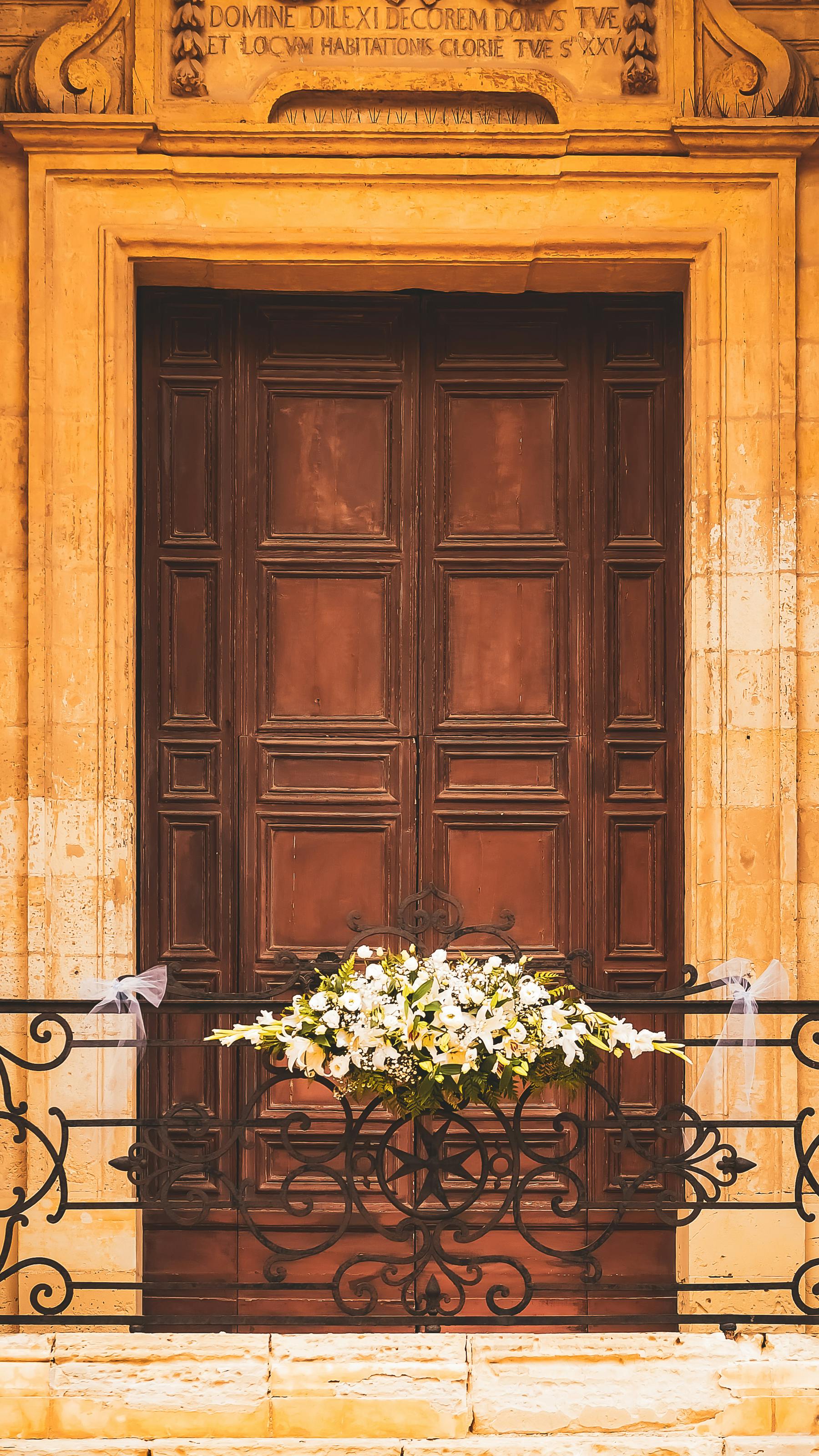 Shuttle+Box Photos, Download The BEST Free Shuttle+Box Stock Photos ...