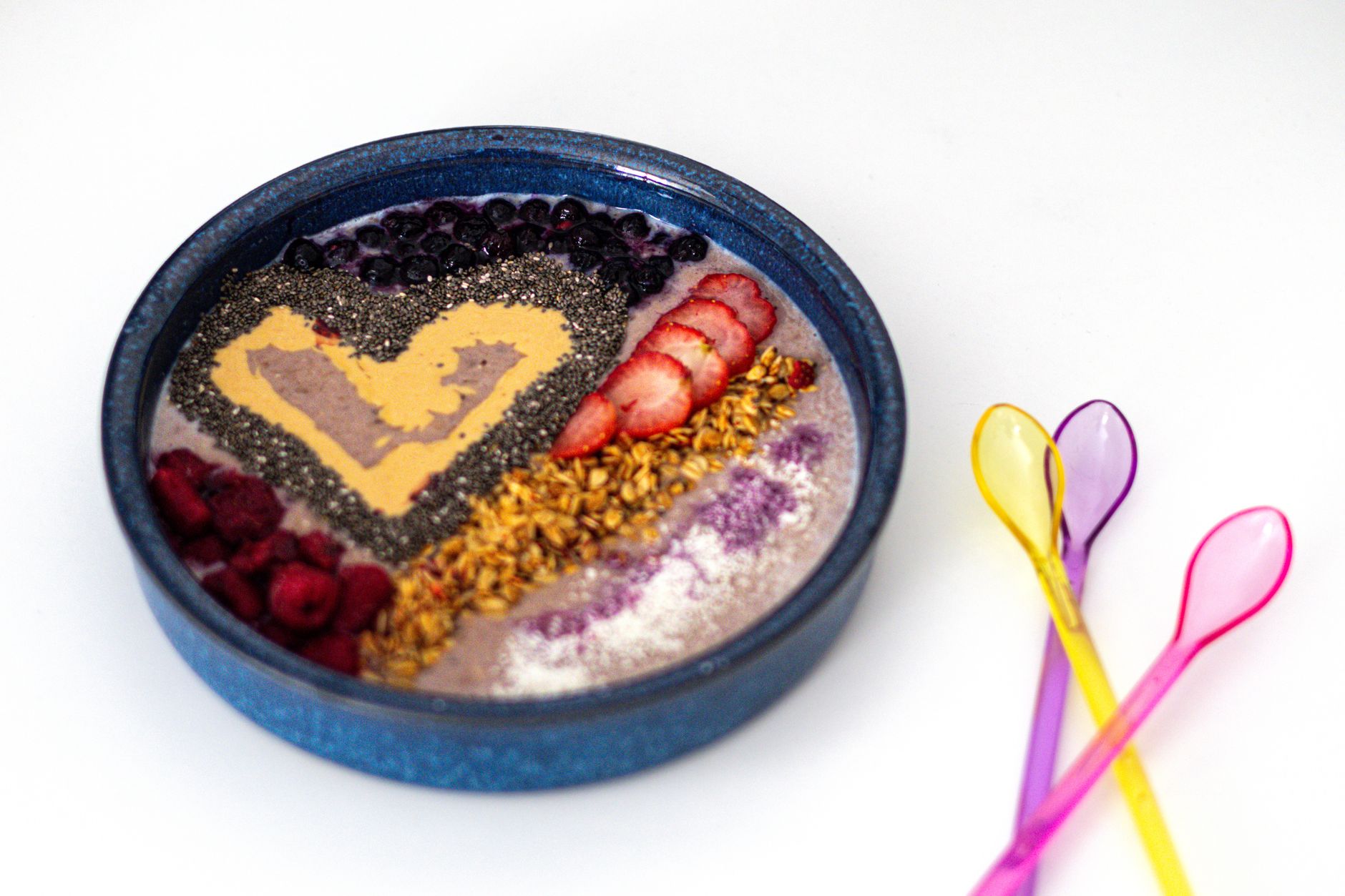 5-Minute Peanut Butter Granola Bowl