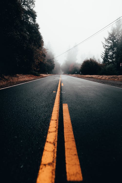 Gündüz Boş Yol Fotoğrafı