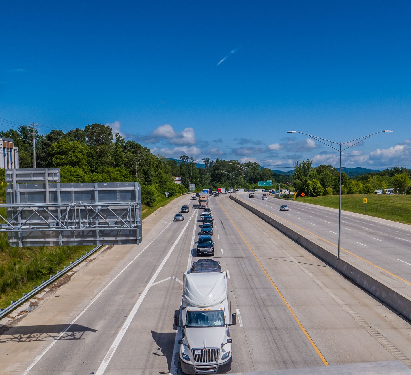 Around Town Movers: Moving Industry's Top Players Expand Services Across US, Earn Top Ratings in 2026