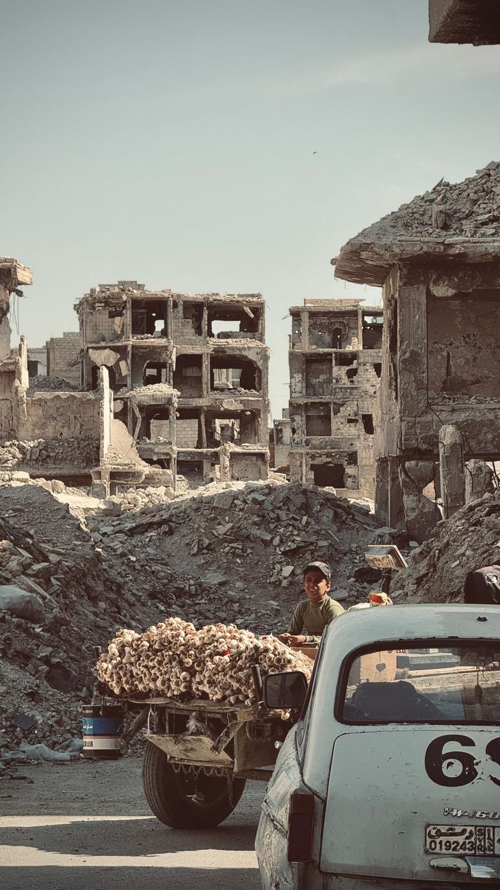 Krieg im Iran: Sechs Monate Konflikt und die Auswirkungen auf Wirtschaft und Finanzmärkte