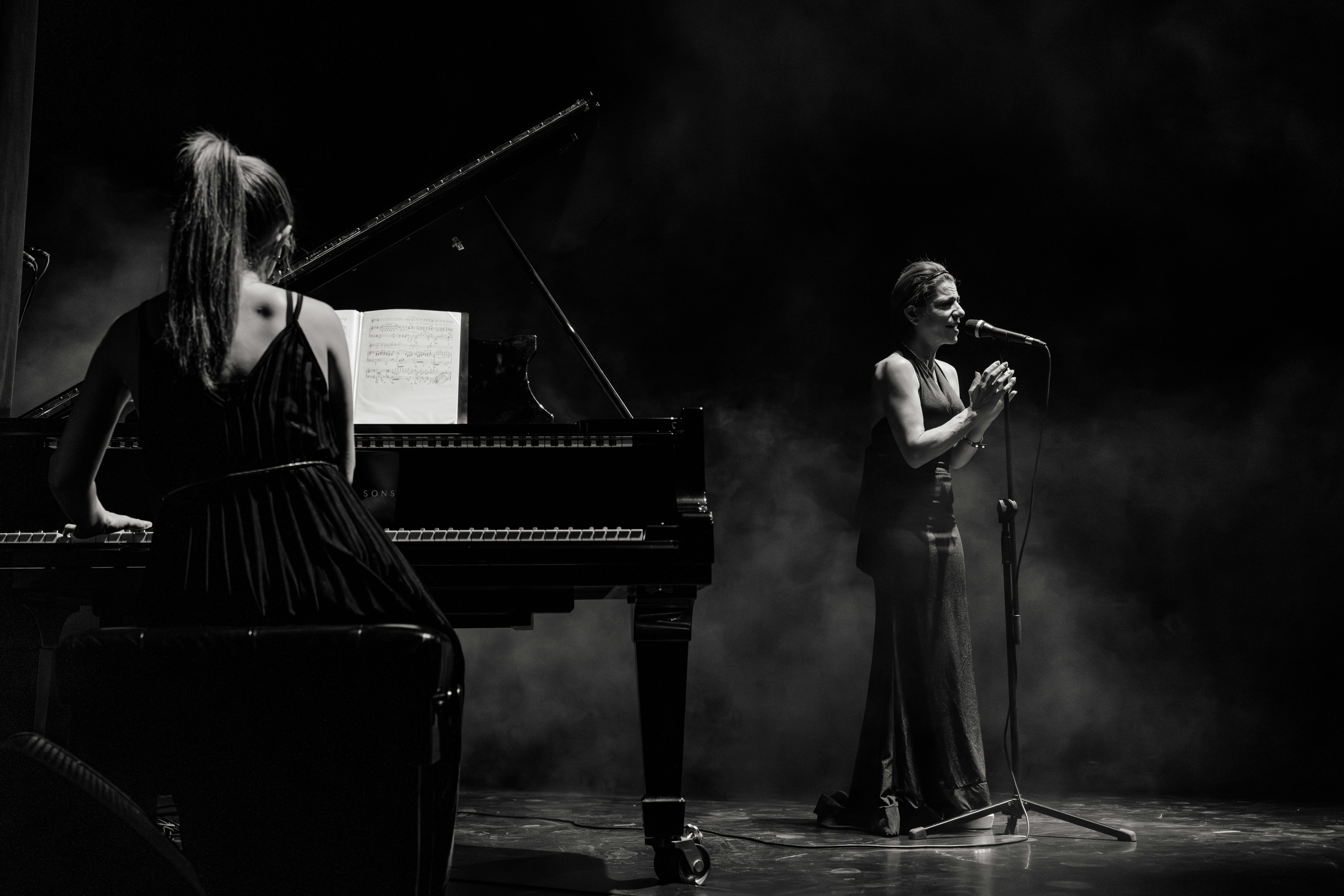 Surprising Ways Scent Affects Memory and Emotions