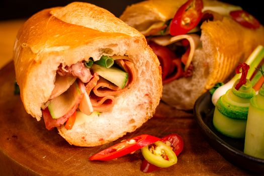 Banh Mi Thit
