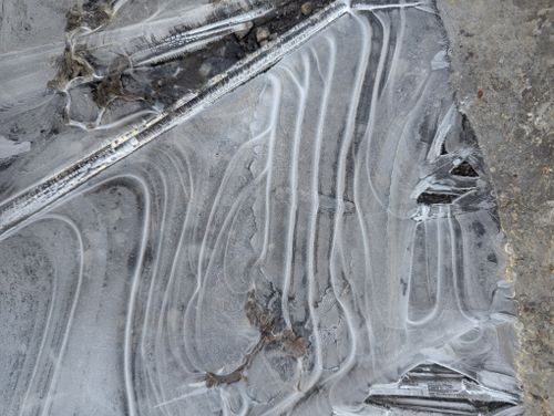 Free Abstract close-up of natural ice formations with unique fractal patterns. Ideal for winter themes and artistic designs. Stock Photo