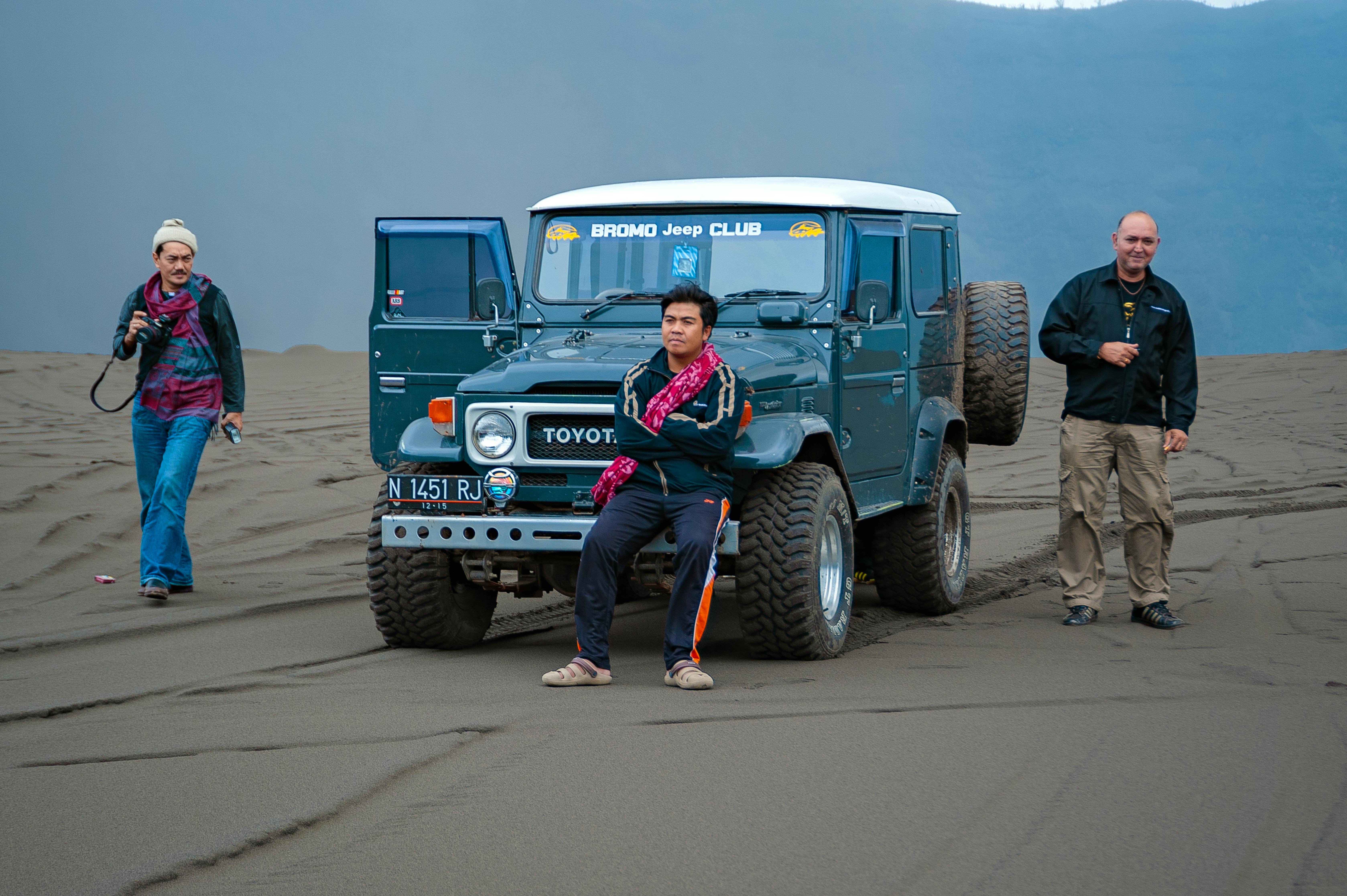Toyota, Lexus, and Jeep are among over 240,000 vehicles recalled. Check car recalls — Photo by Vincent Tan on Pexels