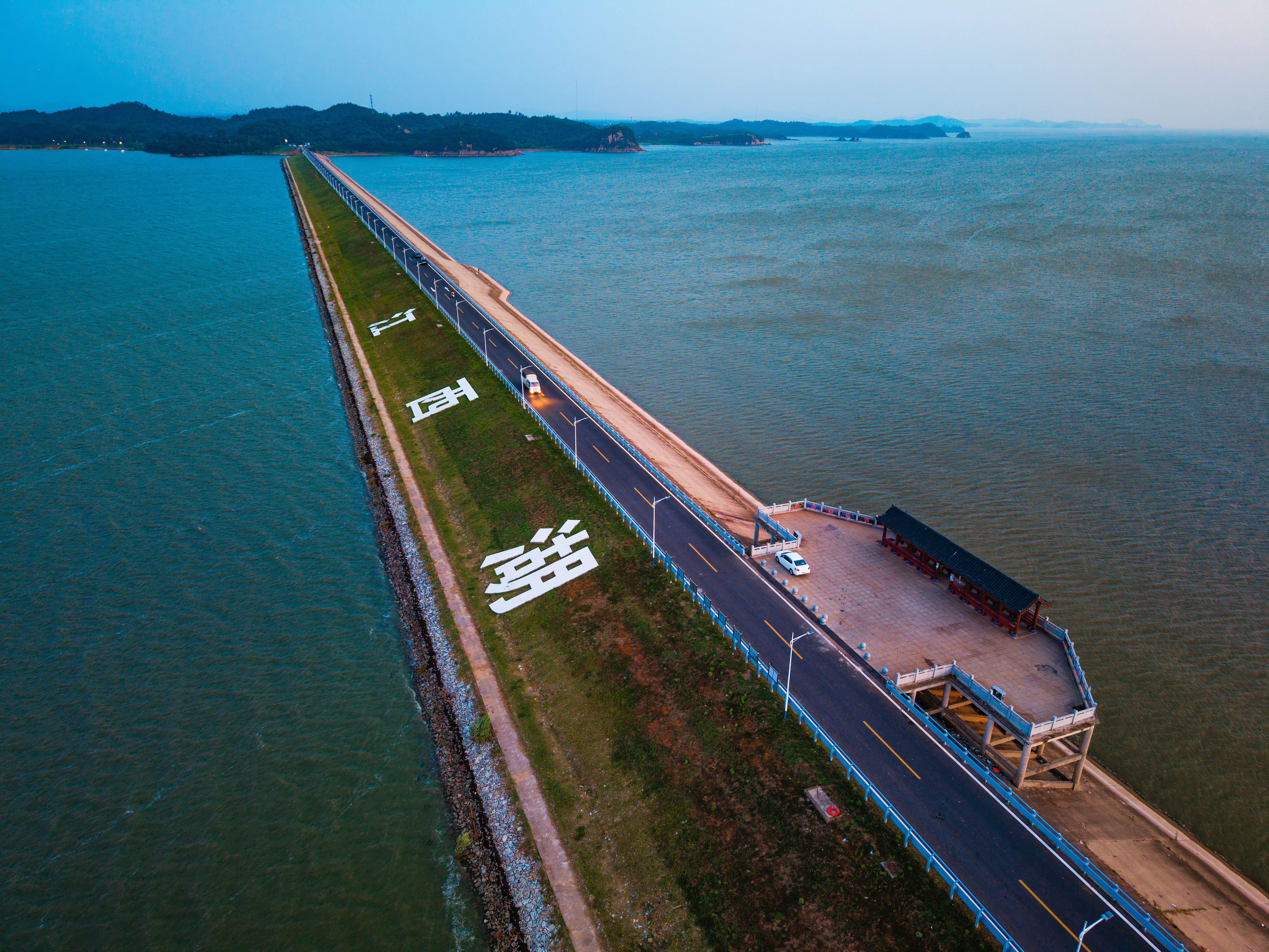 Jiangxi — Poyang Lake (鄱阳湖) and Crane Migration