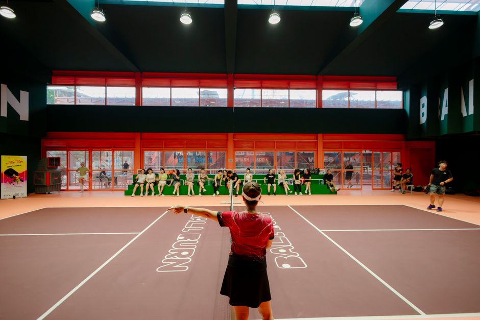 badminton stadium match spectators