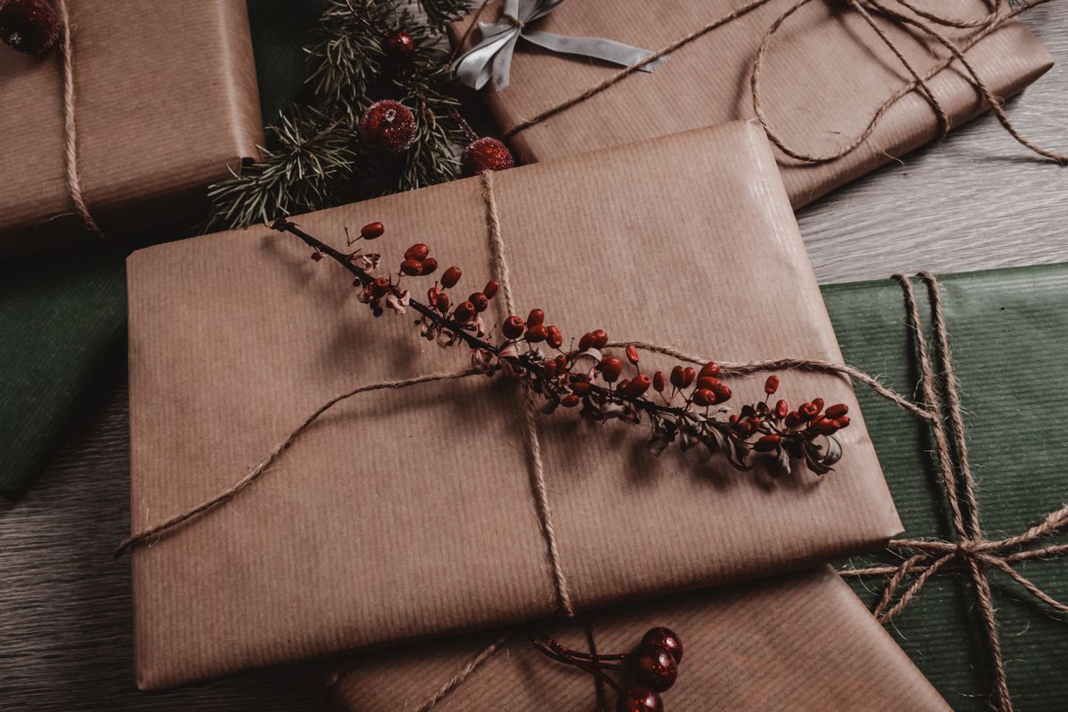 Nachhaltige Geschenkverpackungen: 3 DIY-Ideen mit Recycling-Material — Fertiges Werk