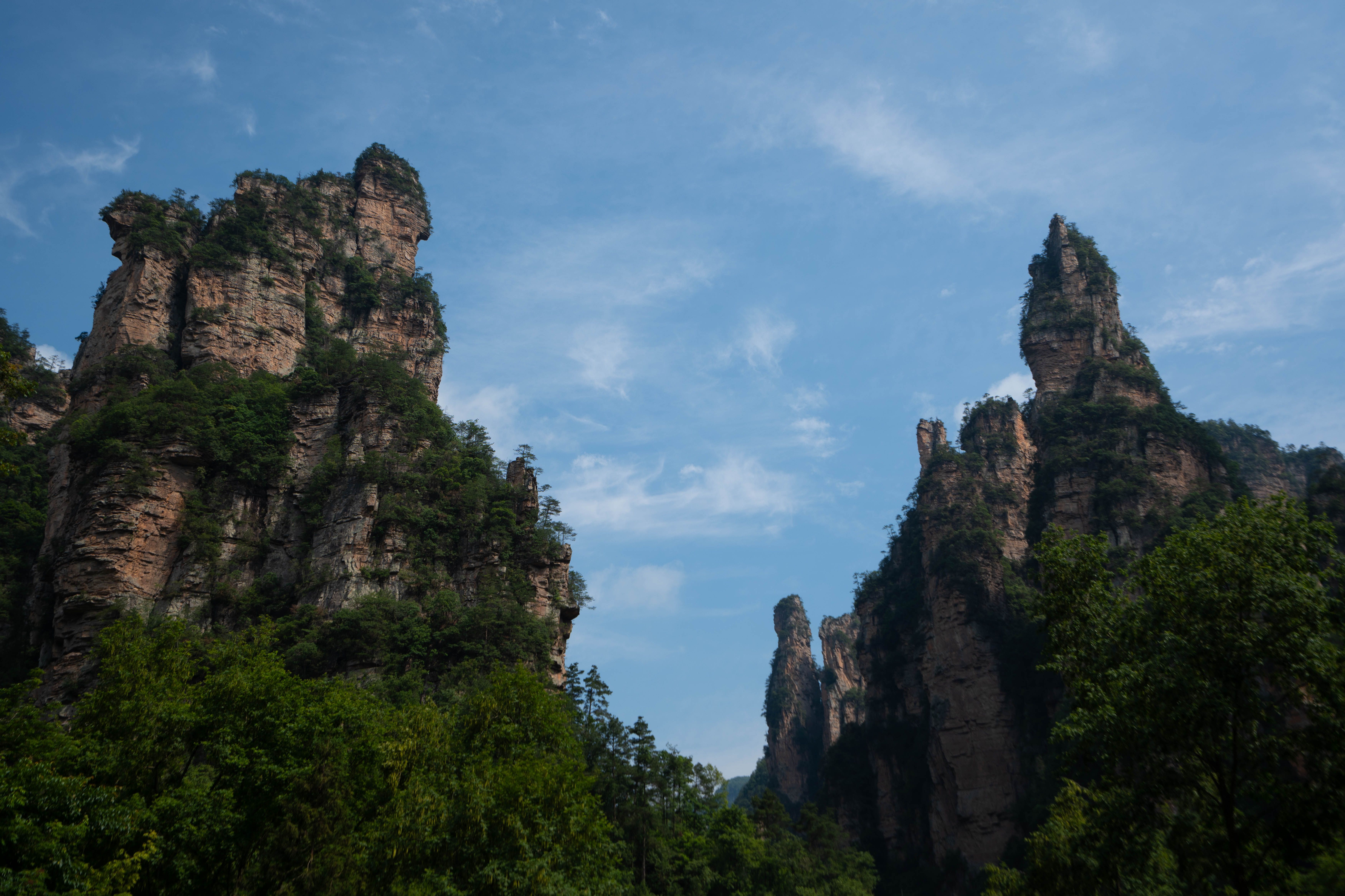 FOTO. Munții spectaculoși din China care au inspirat universul fantastic din filmul Avatar