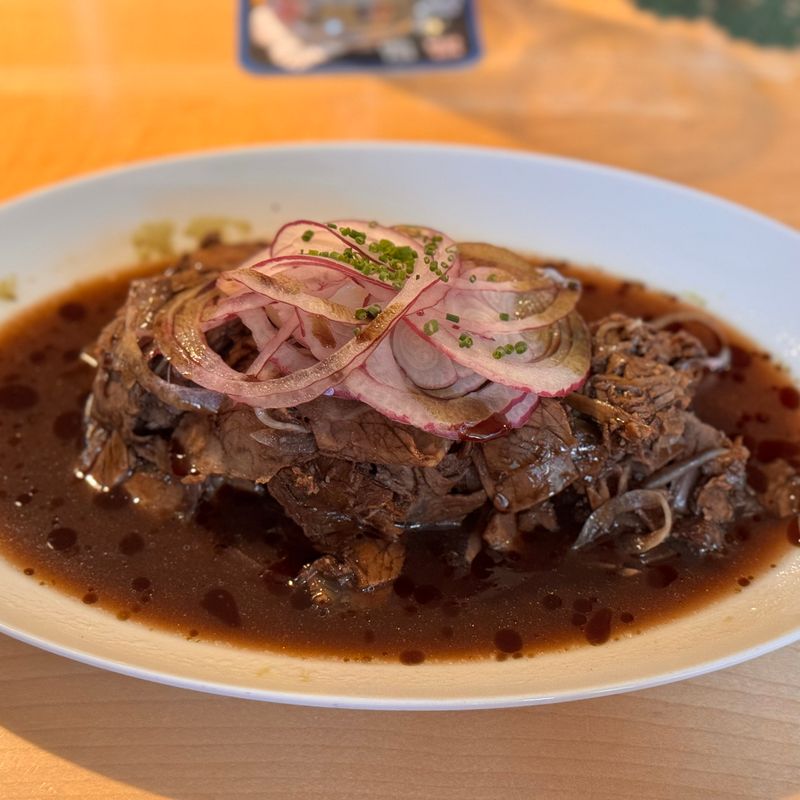 Roast Beef with Onion Gravy