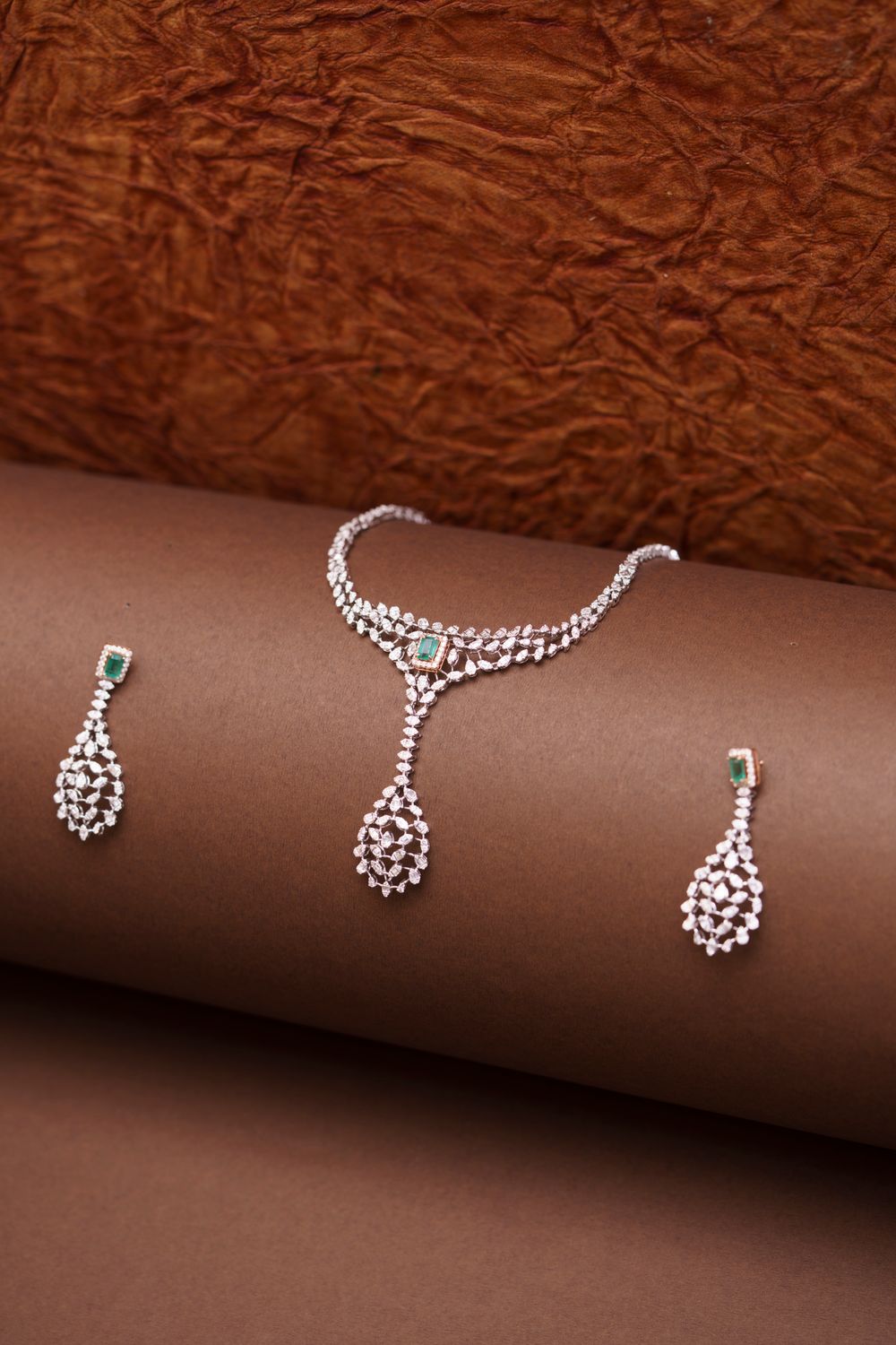 Emerald and diamond necklace with matching earrings