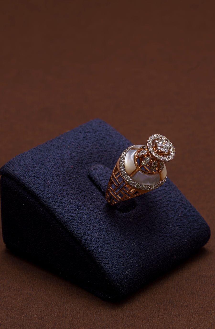 Solitaire engagement ring
