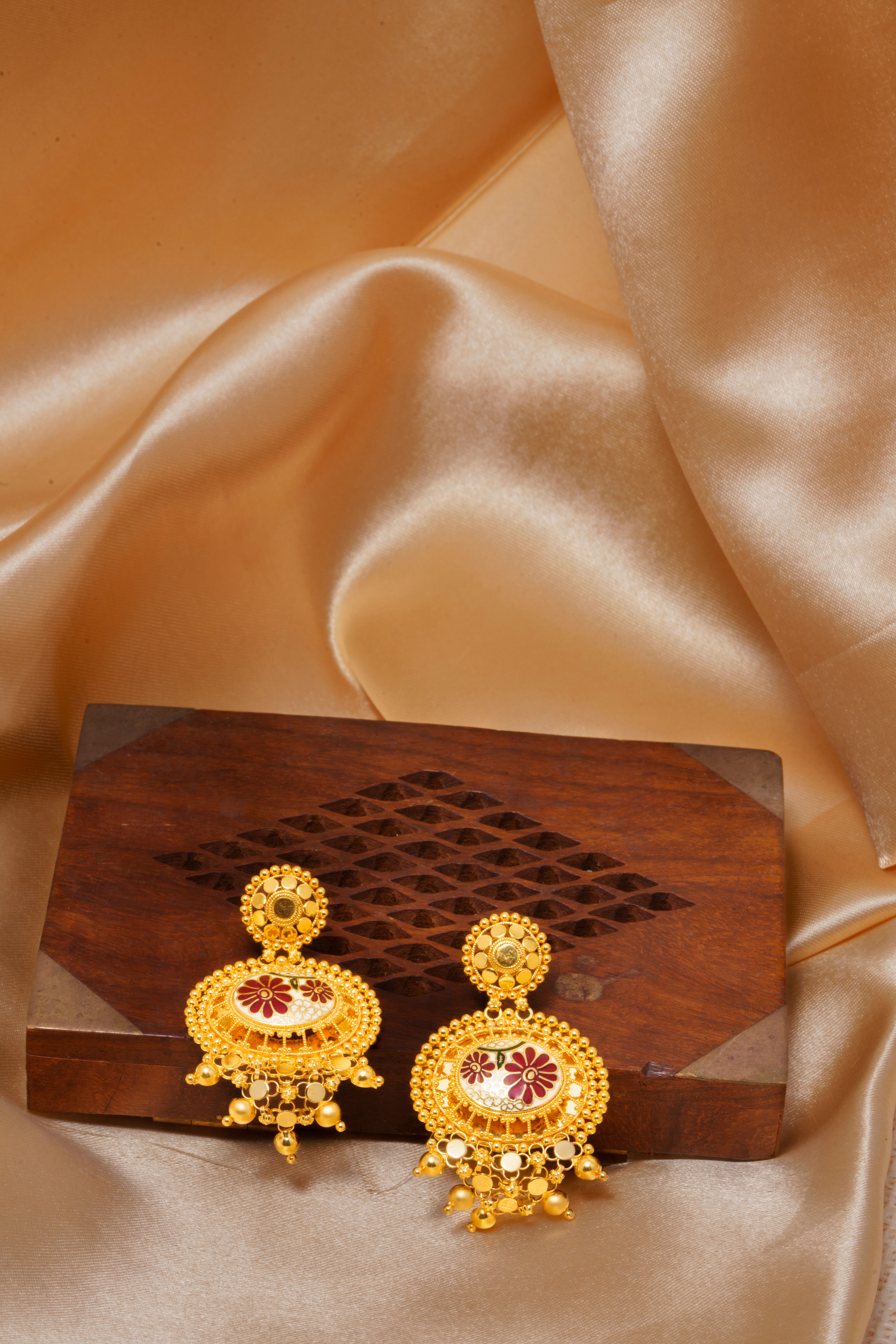Gold Drop Earrings on rent
