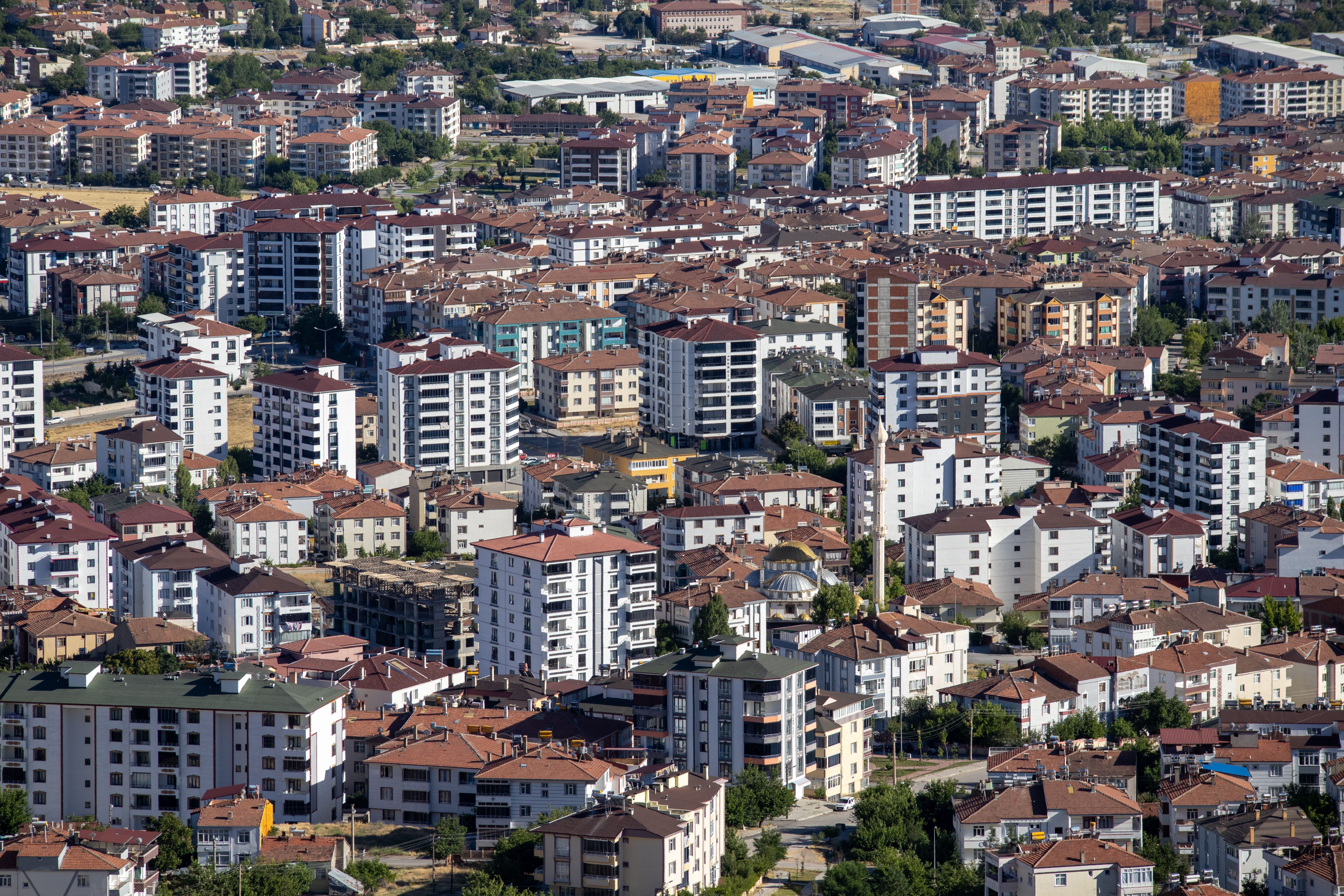 How off-market deals and investor demand are reshaping residential real estate — Photo by Zülfü Demir📸 on Pexels