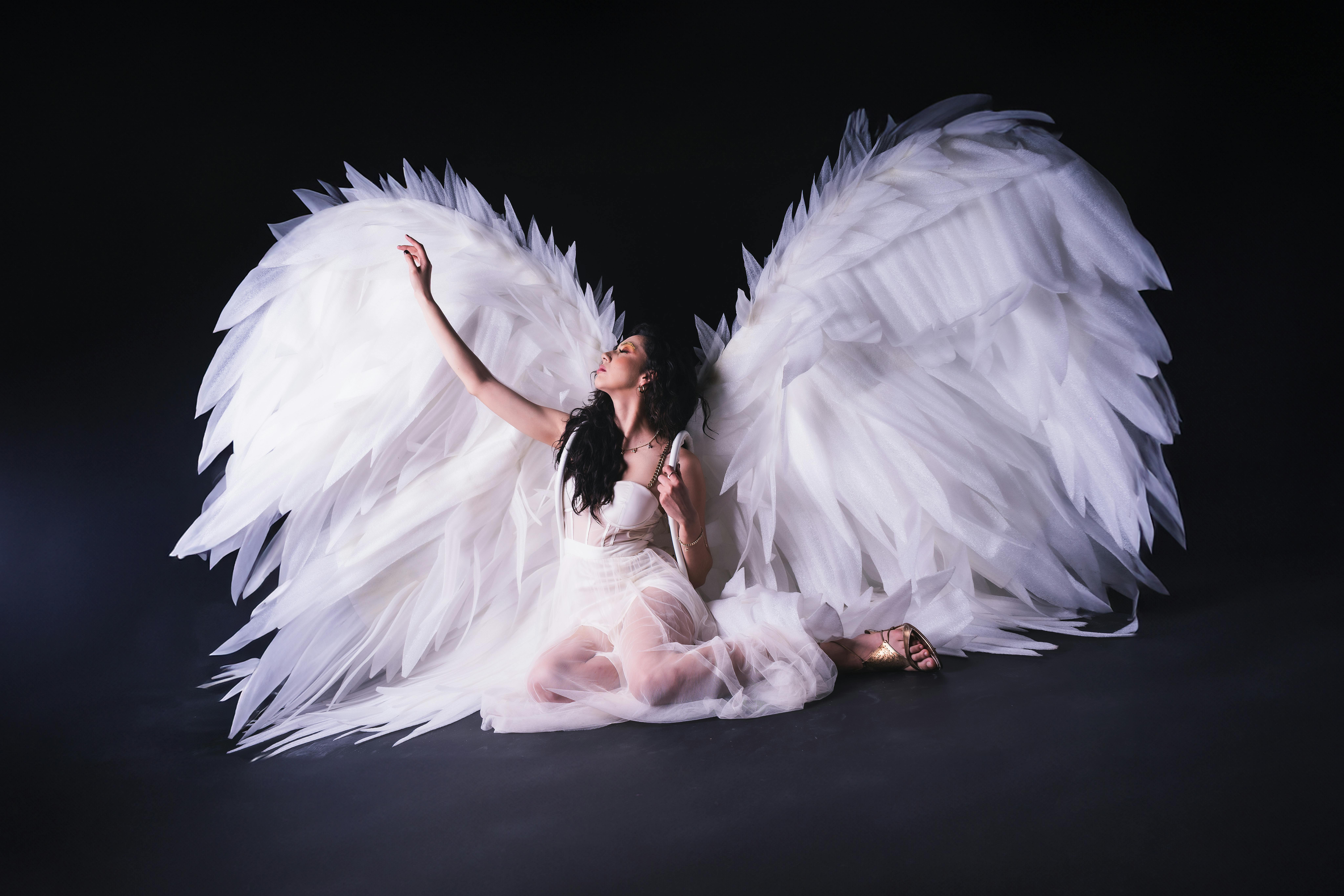 Transforming Fiction into Visual Masterpieces