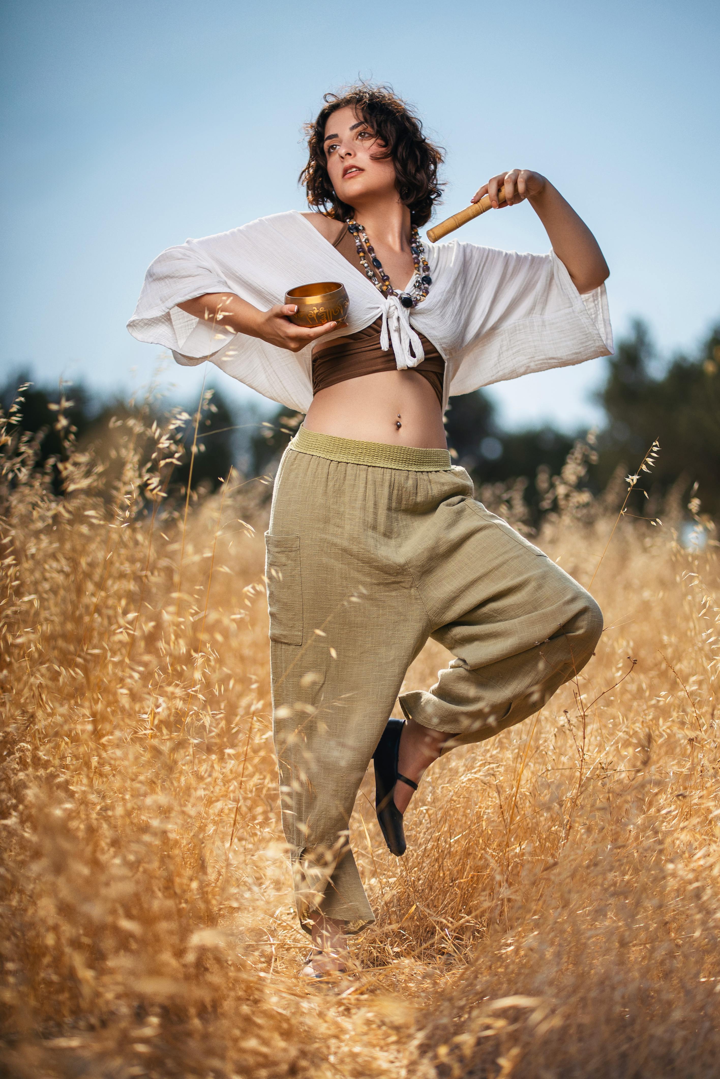 Naked+Light+Skinned+Girls Photos, Download The BEST Free Naked+Light