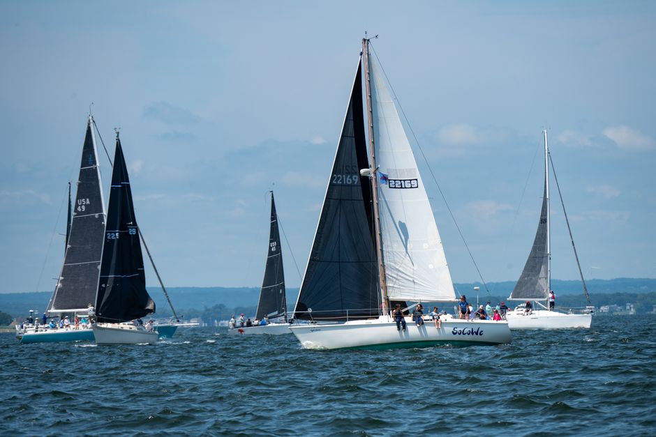 Outstanding New York City Fall Foliage Brunch Cruise Review: A Stunning Autumn Experience on the Hudson Review 2026 - Sailboats race in a regatta on Narragansett Bay, East Greenwich, Rhode Island.