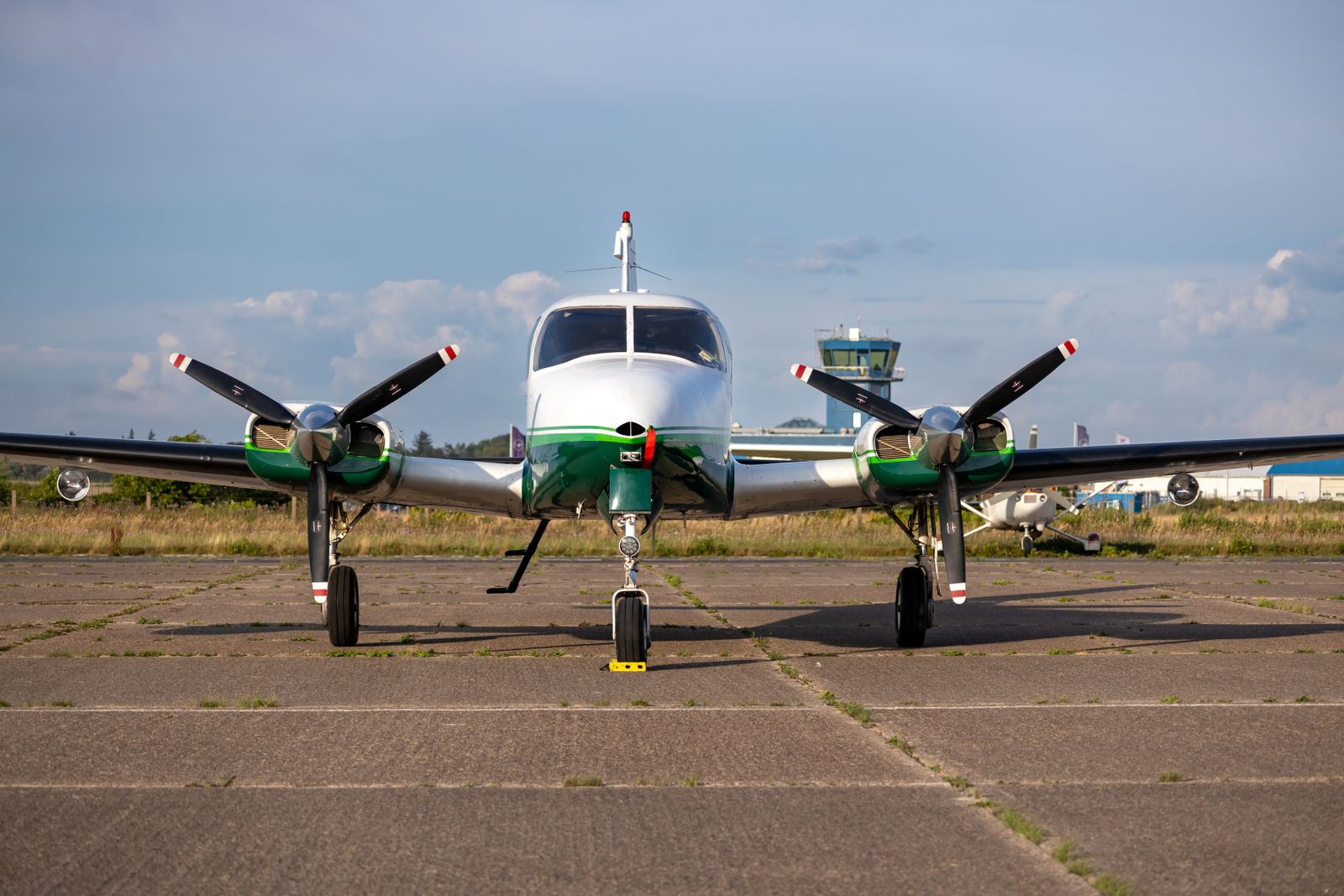 Execaire Ottawa FBO