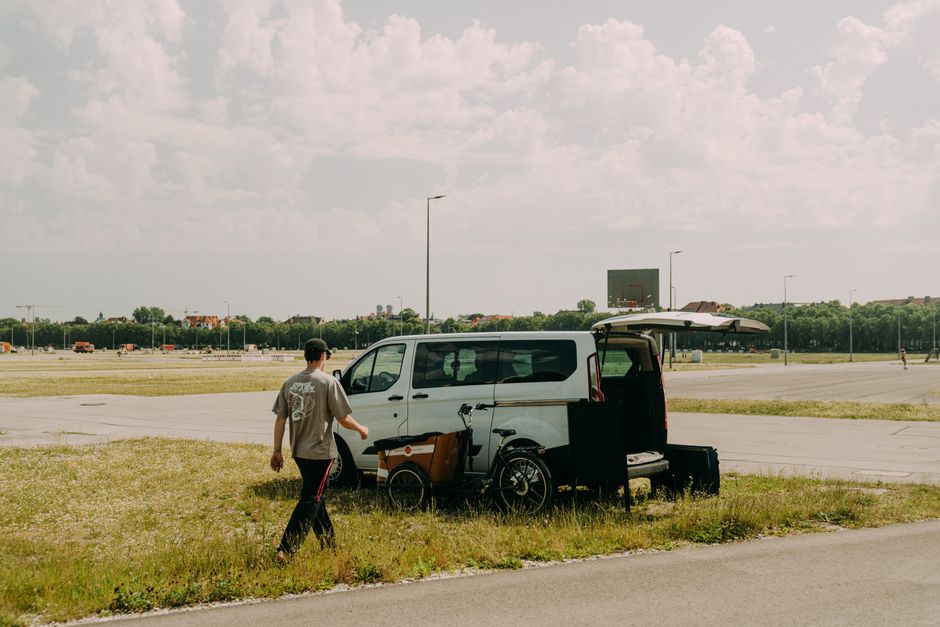 ANWB roadside assistance van on a Dutch highway