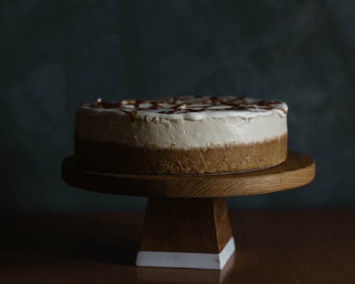 Cheesecake made from three types of chocolate
