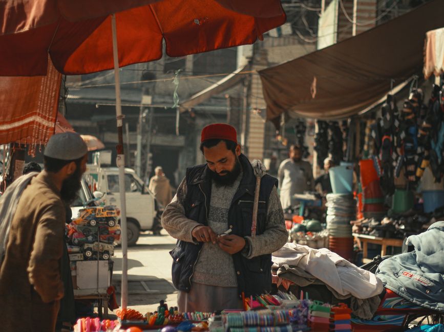 Trouver un travail a Peshawar en 2026 : guide emploi expatrie