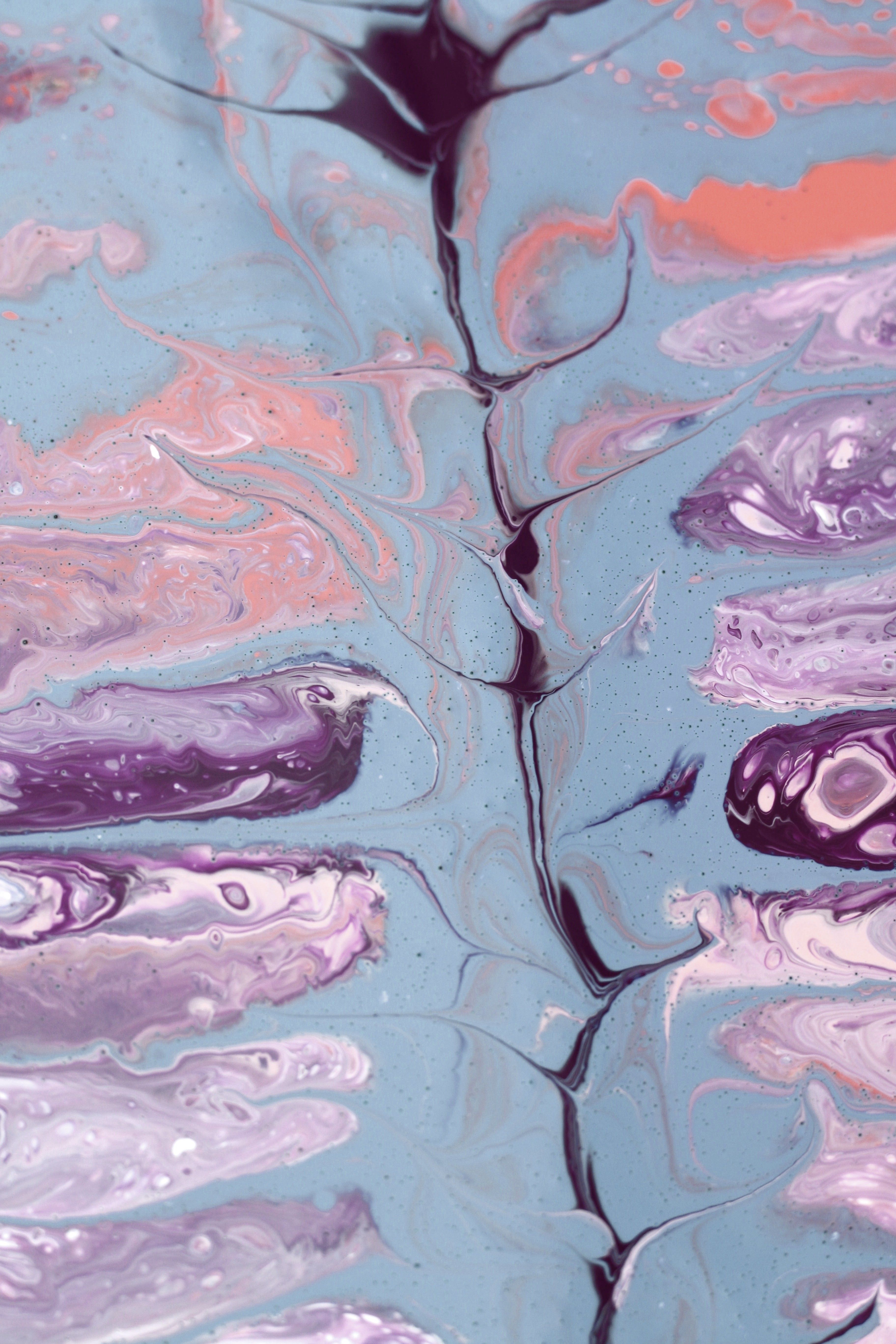 Abstract Fluid Art with Pastel and Violet Hues · Free Stock Photo
