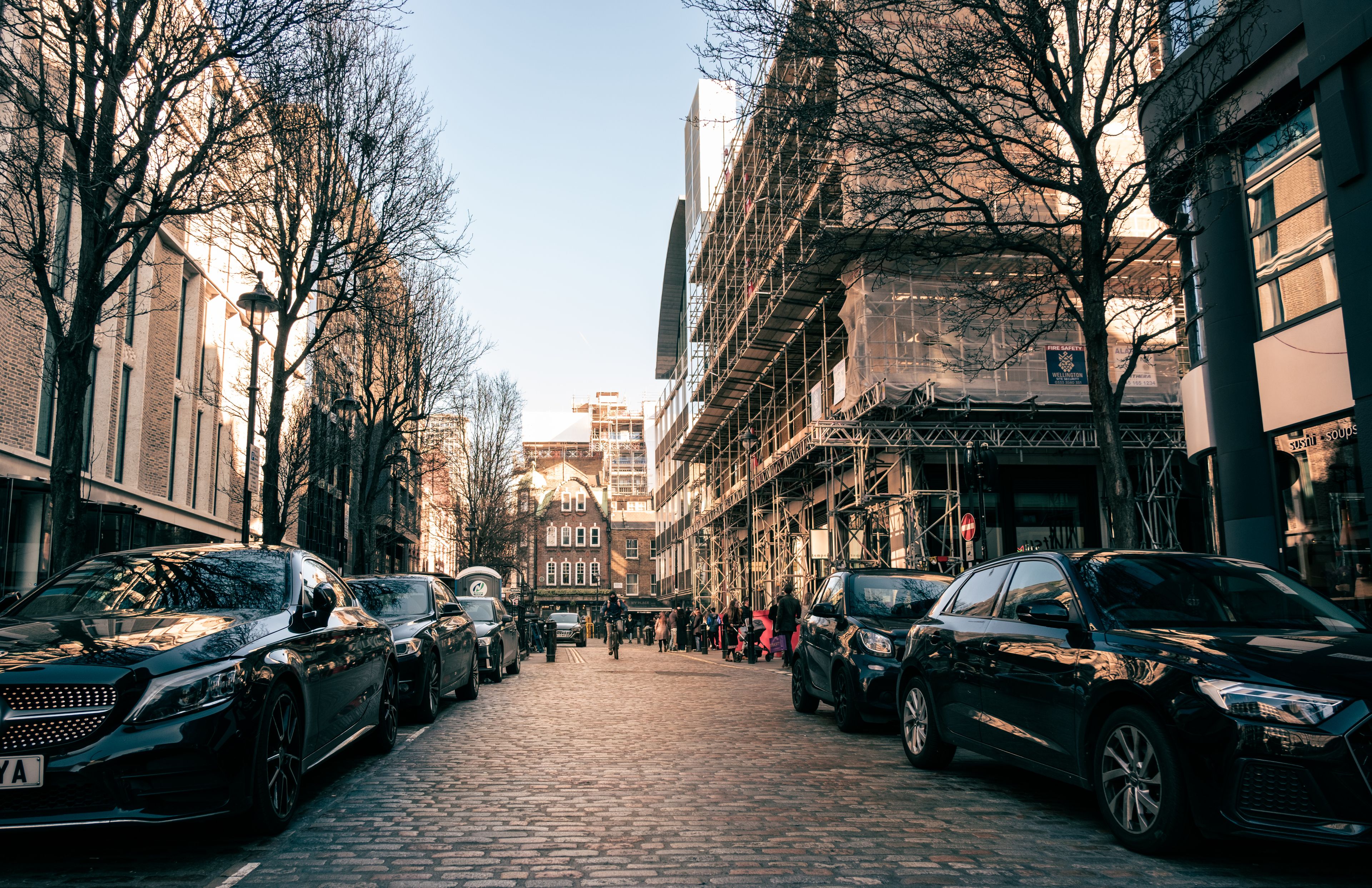 Chauffeur service in Moorgate