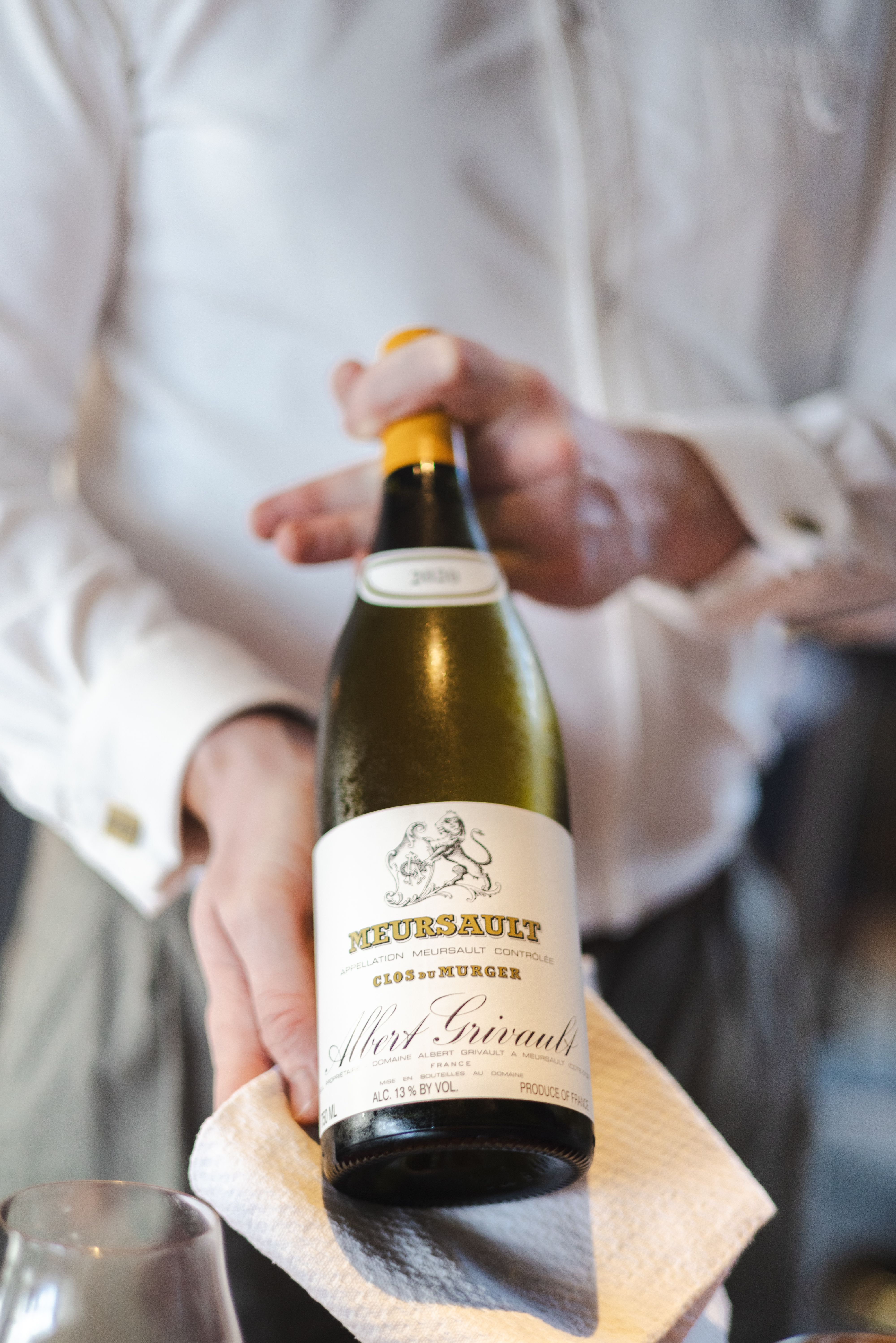 Vins blancs de Bourgogne Chablis Mâcon Côte de Beaune différences - illustration