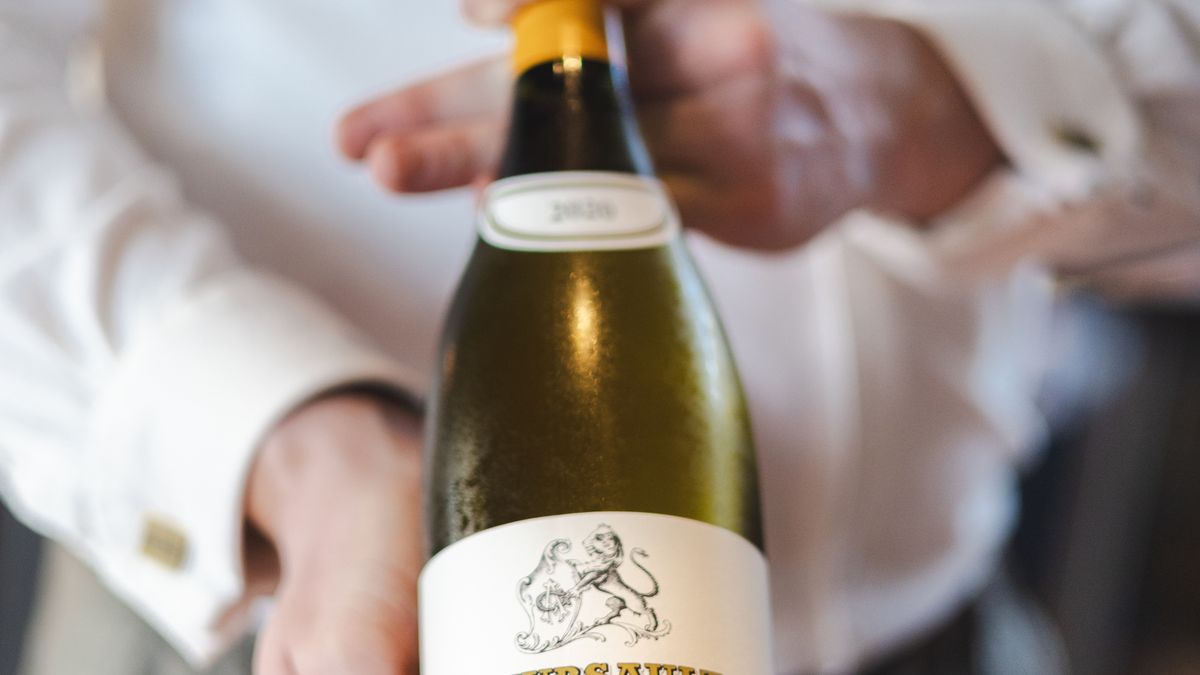 Vins blancs de Bourgogne Chablis Mâcon Côte de Beaune différences - illustration