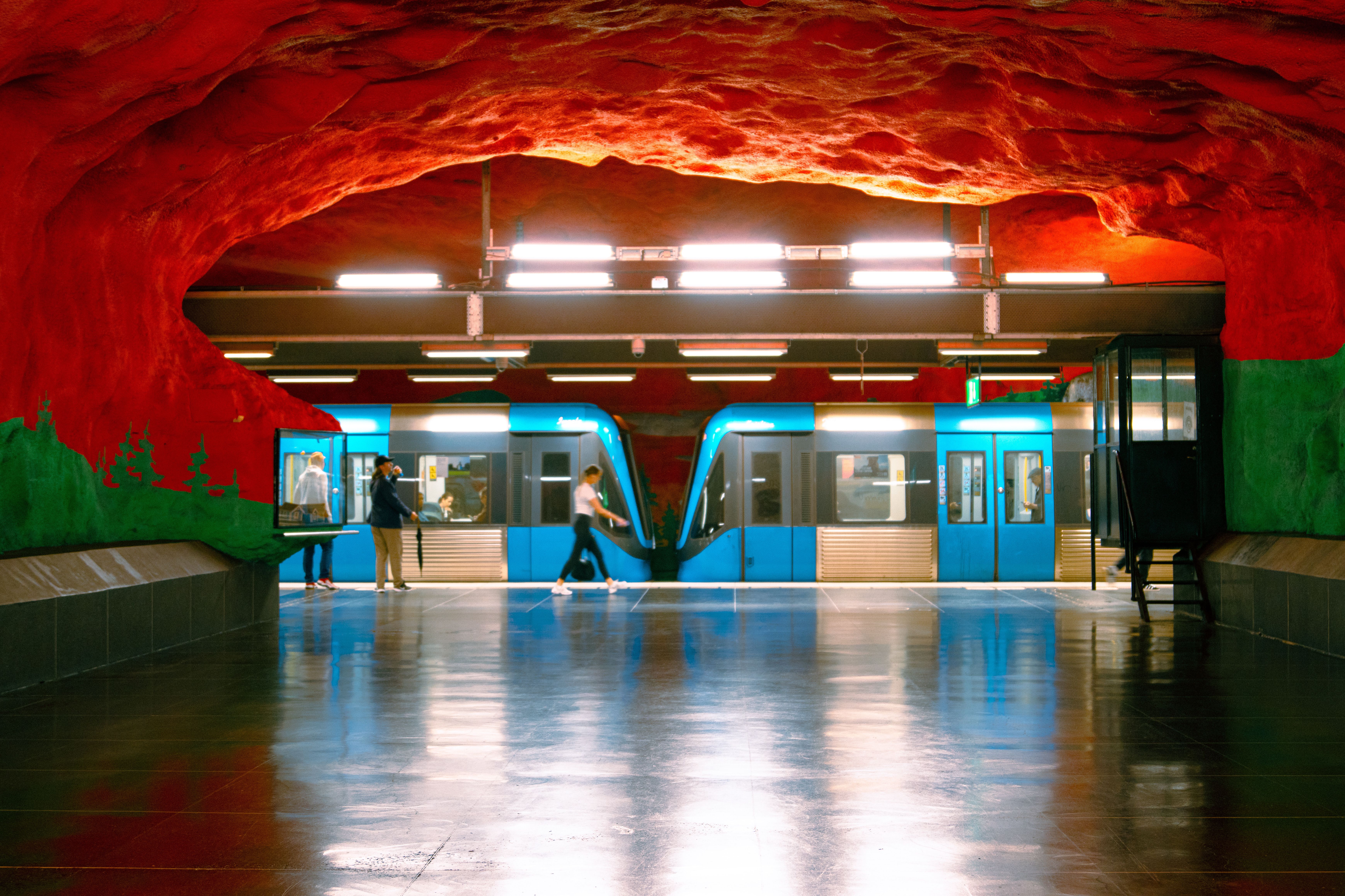 Stockholm Metro Expansion Faces 23 Billion Kronor Funding Gap, Reports Say